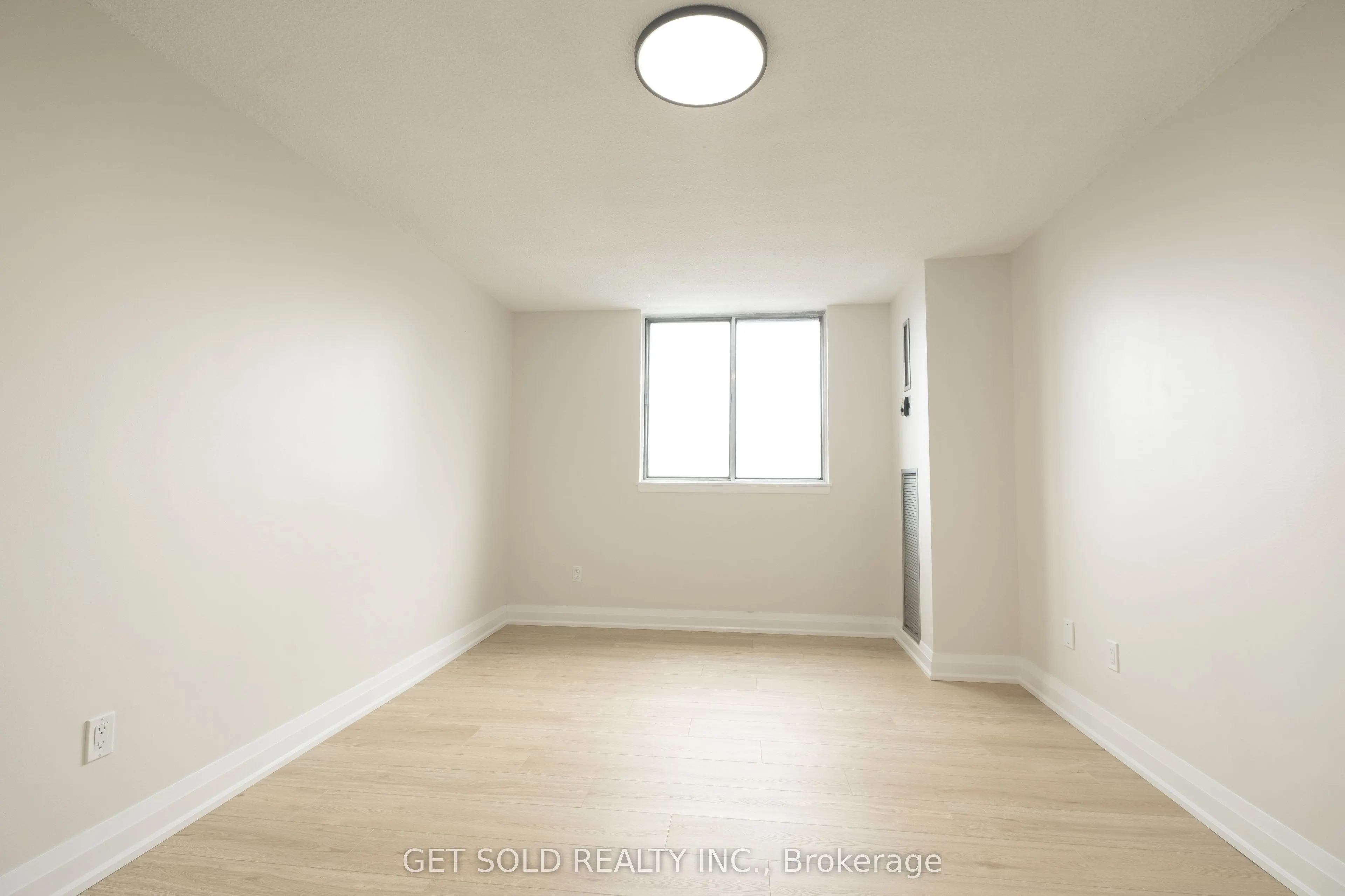 120 Dundalk Drive, #405