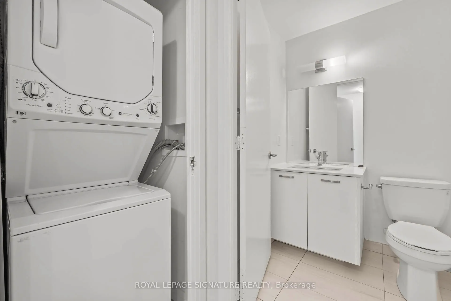 1630 Queen Street E, #405