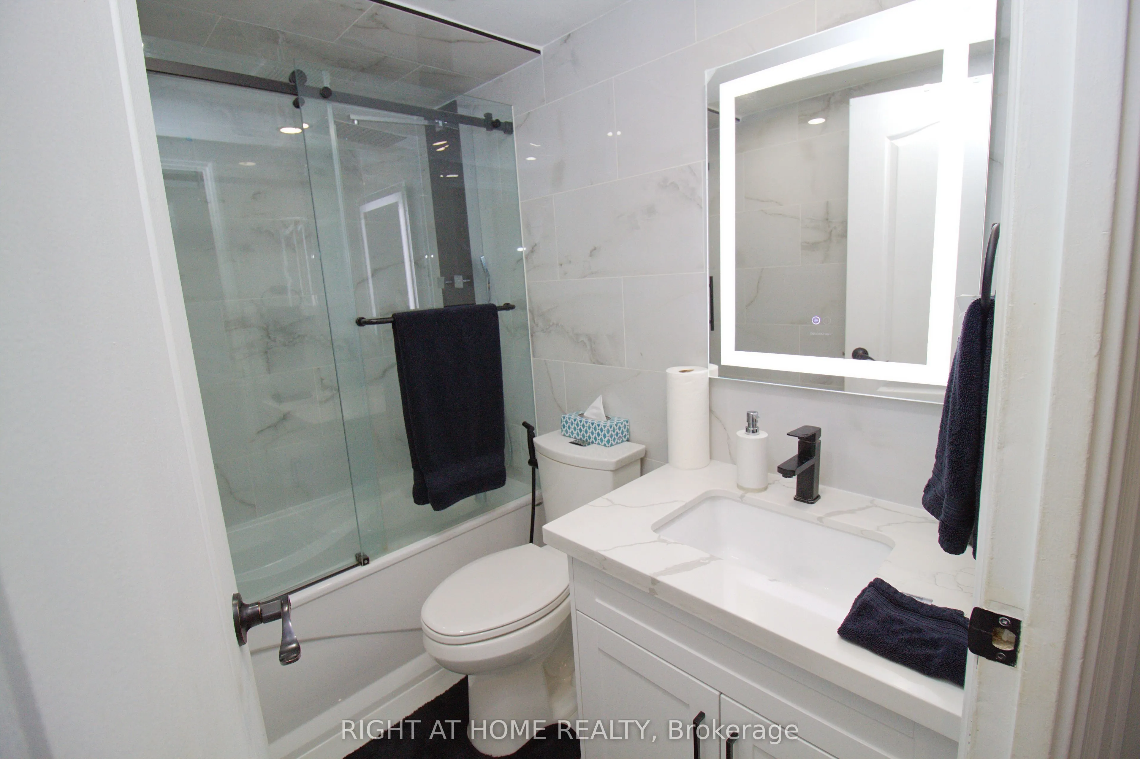 90 Ling Road, #904