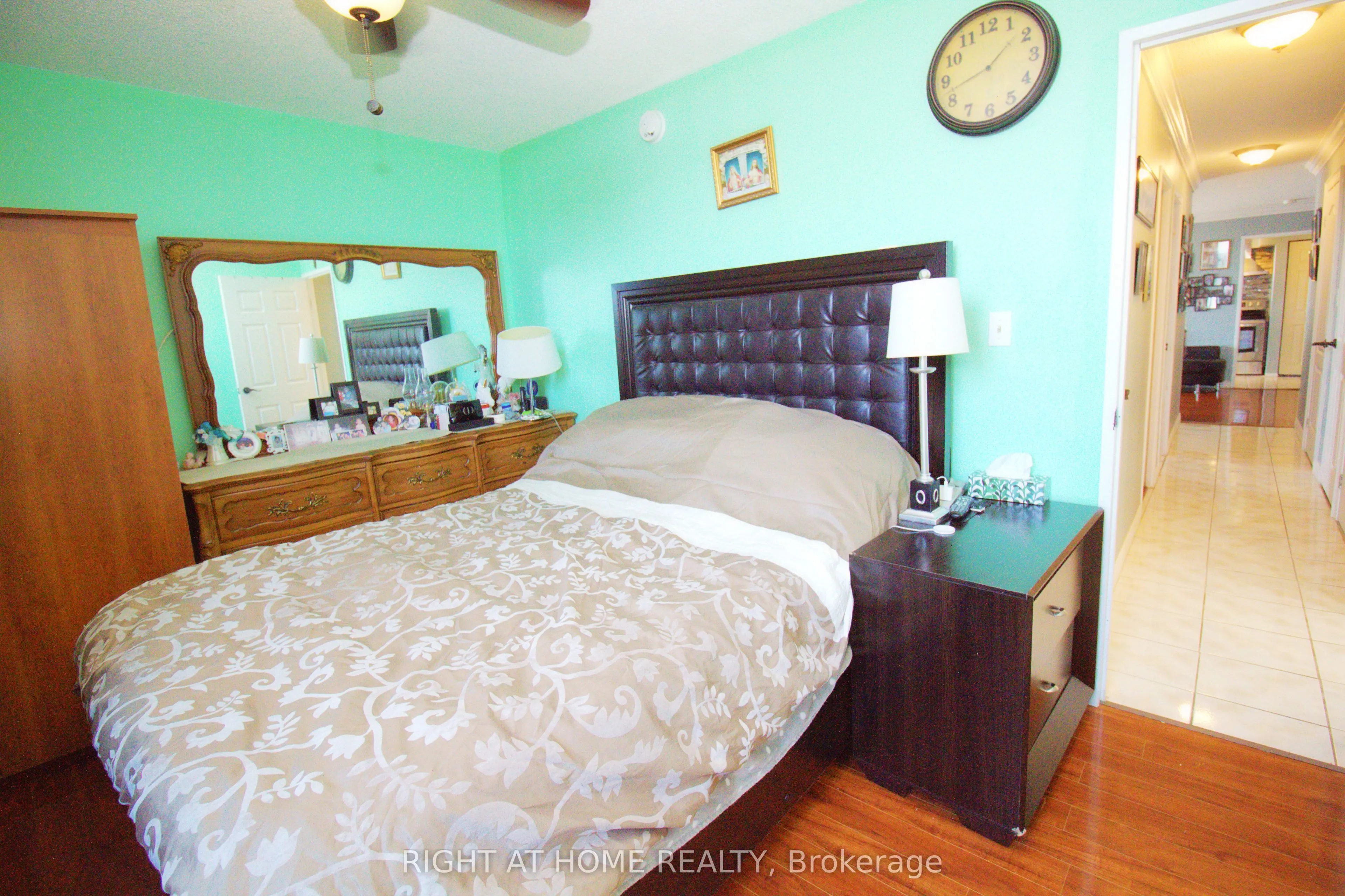 90 Ling Road, #904