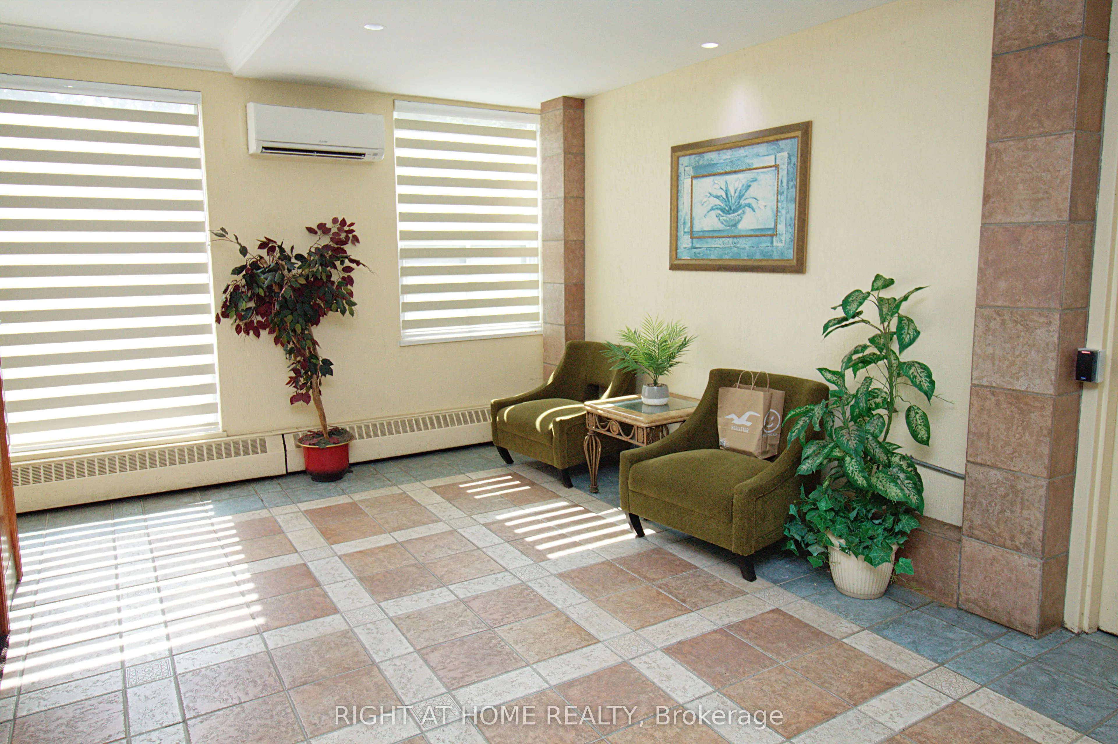 90 Ling Road, #904