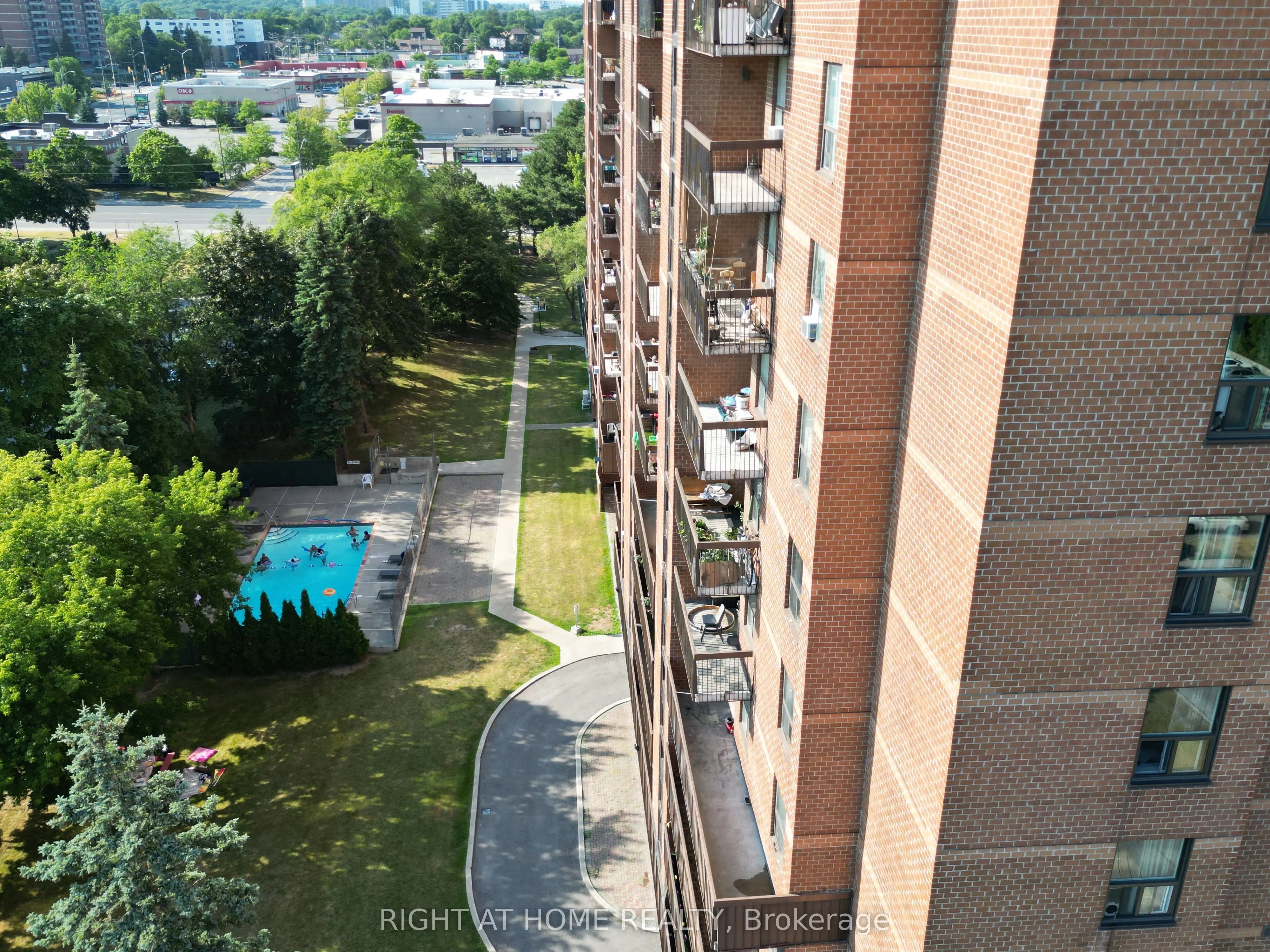 90 Ling Road, #904
