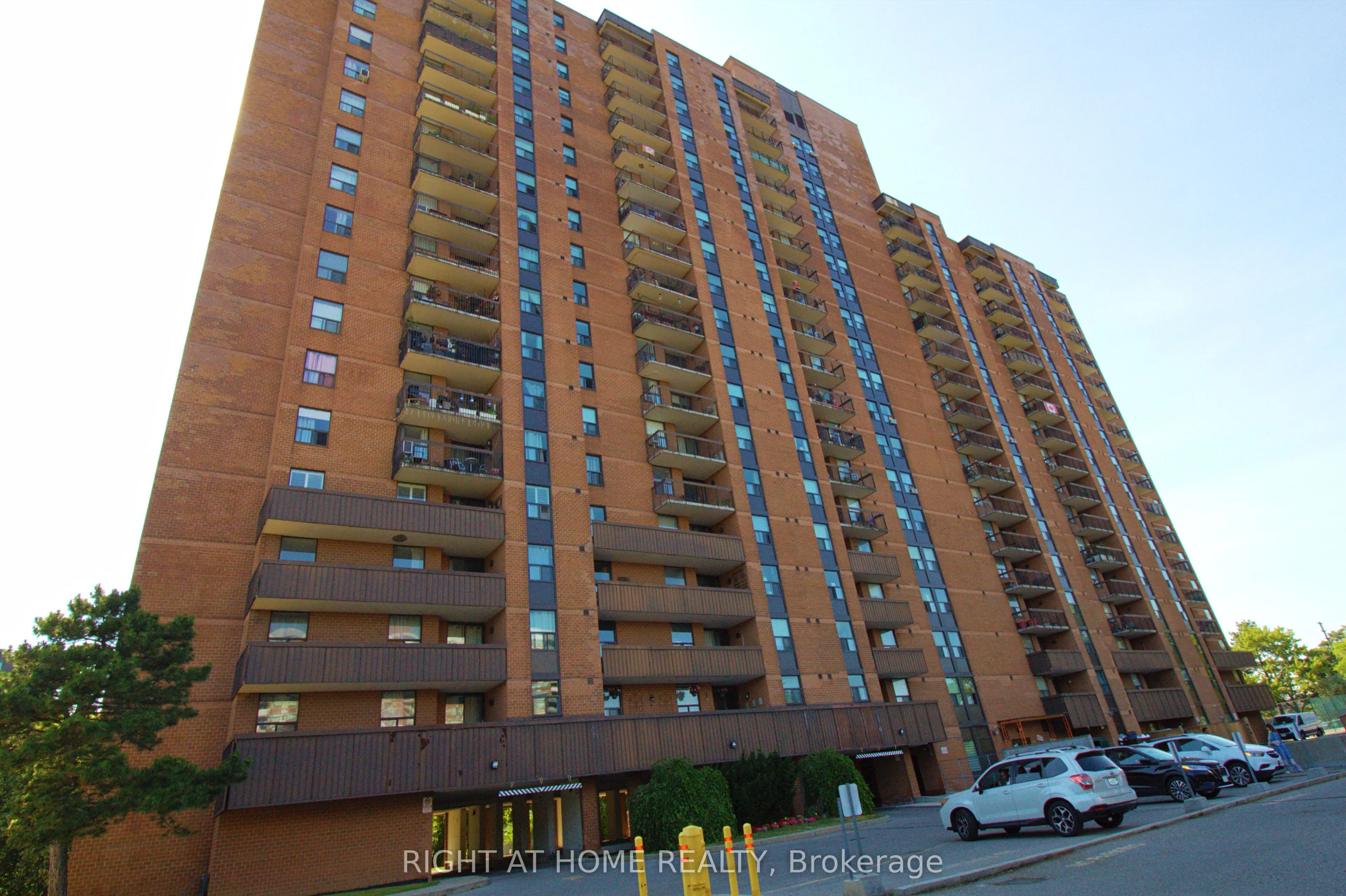 90 Ling Road, #904