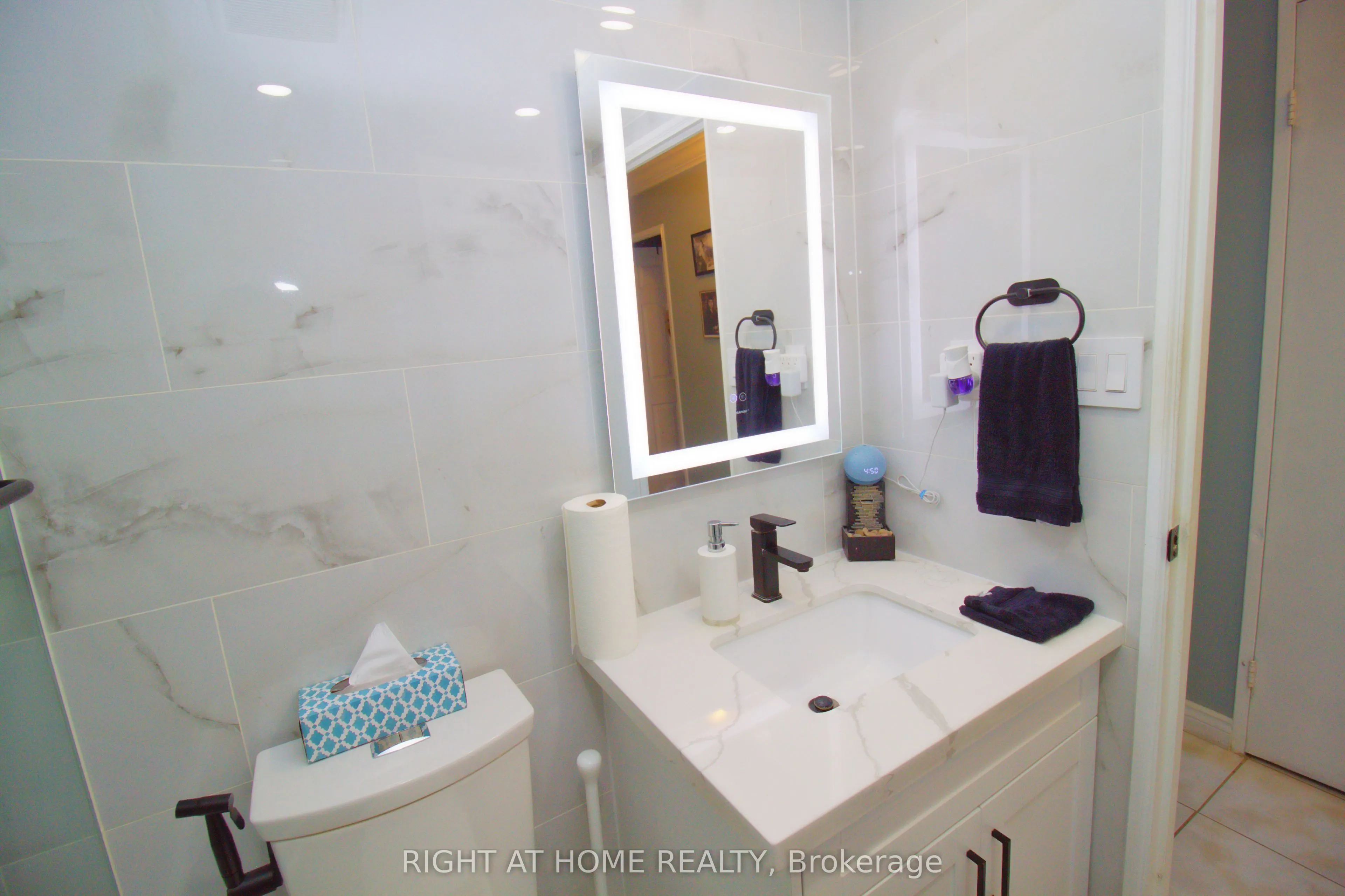 90 Ling Road, #904