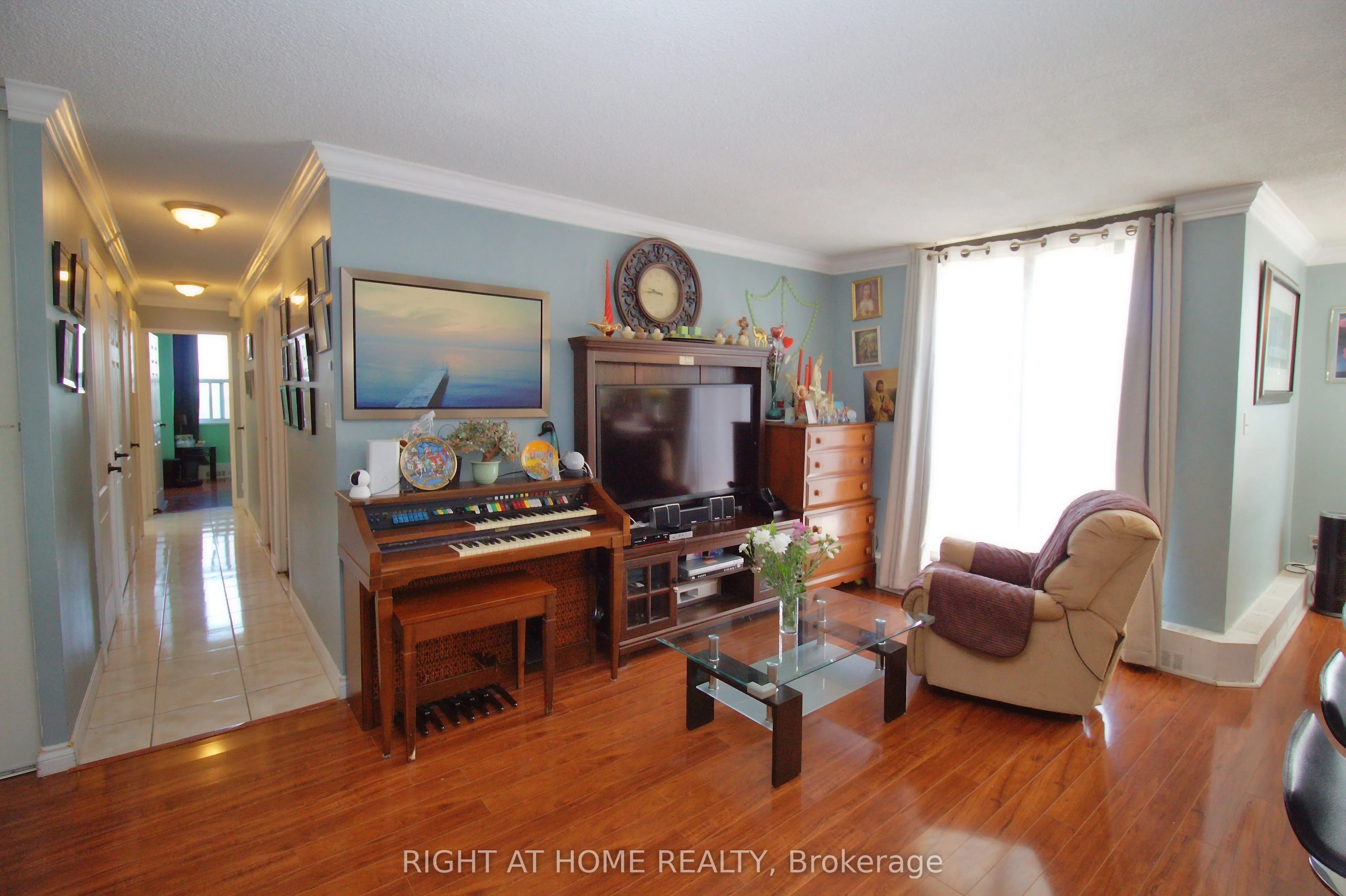 90 Ling Road, #904