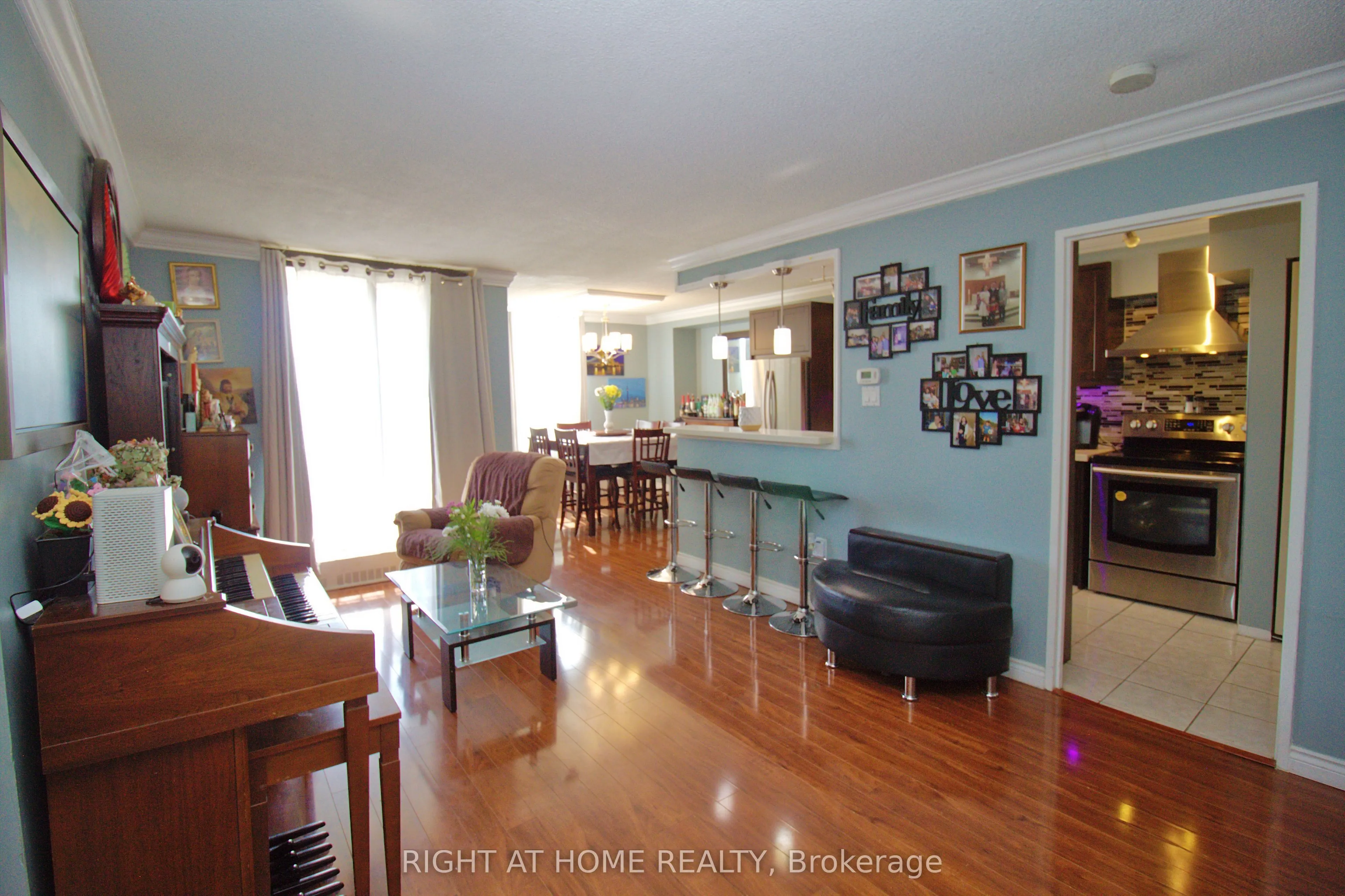 90 Ling Road, #904