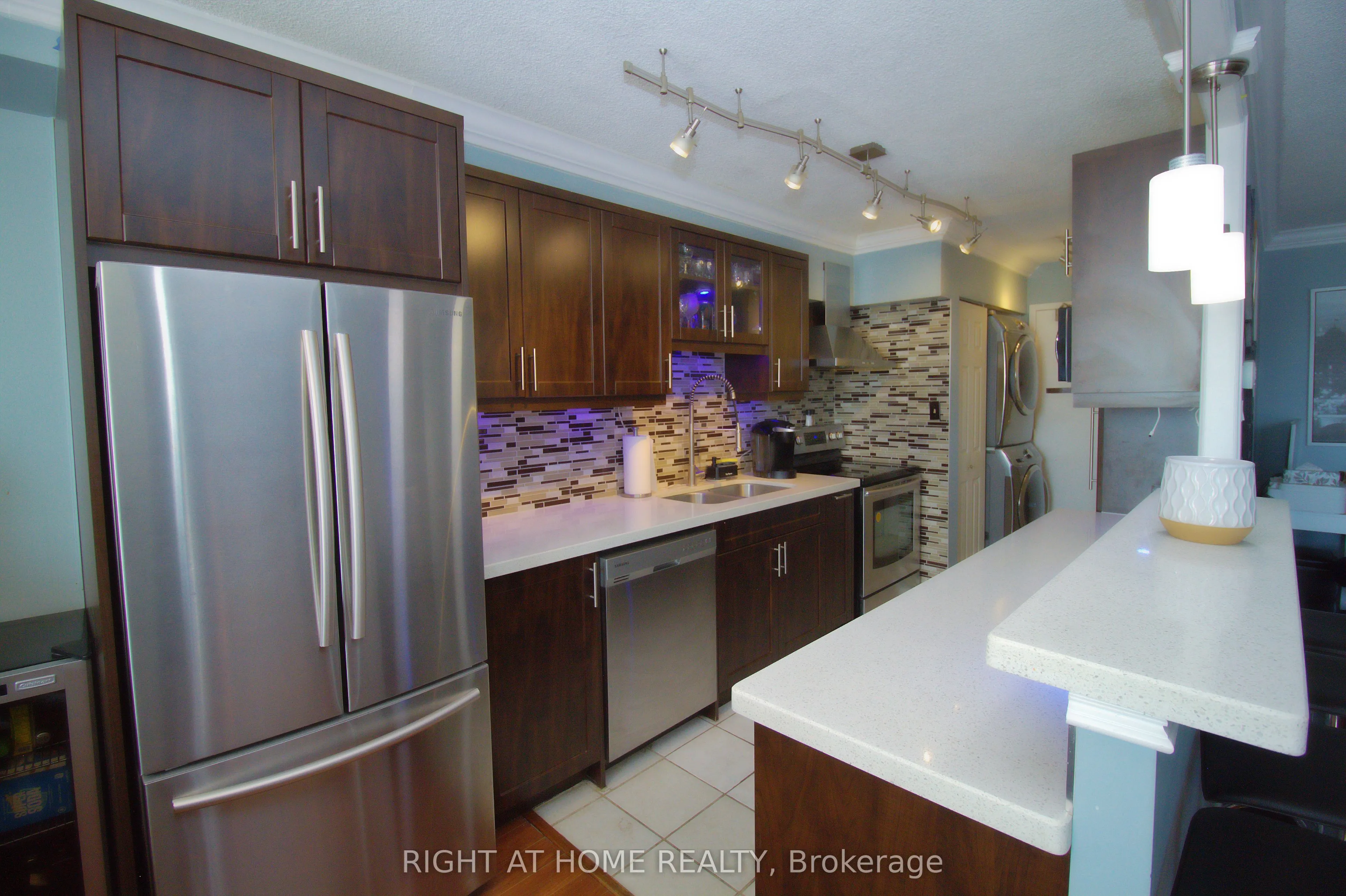 90 Ling Road, #904