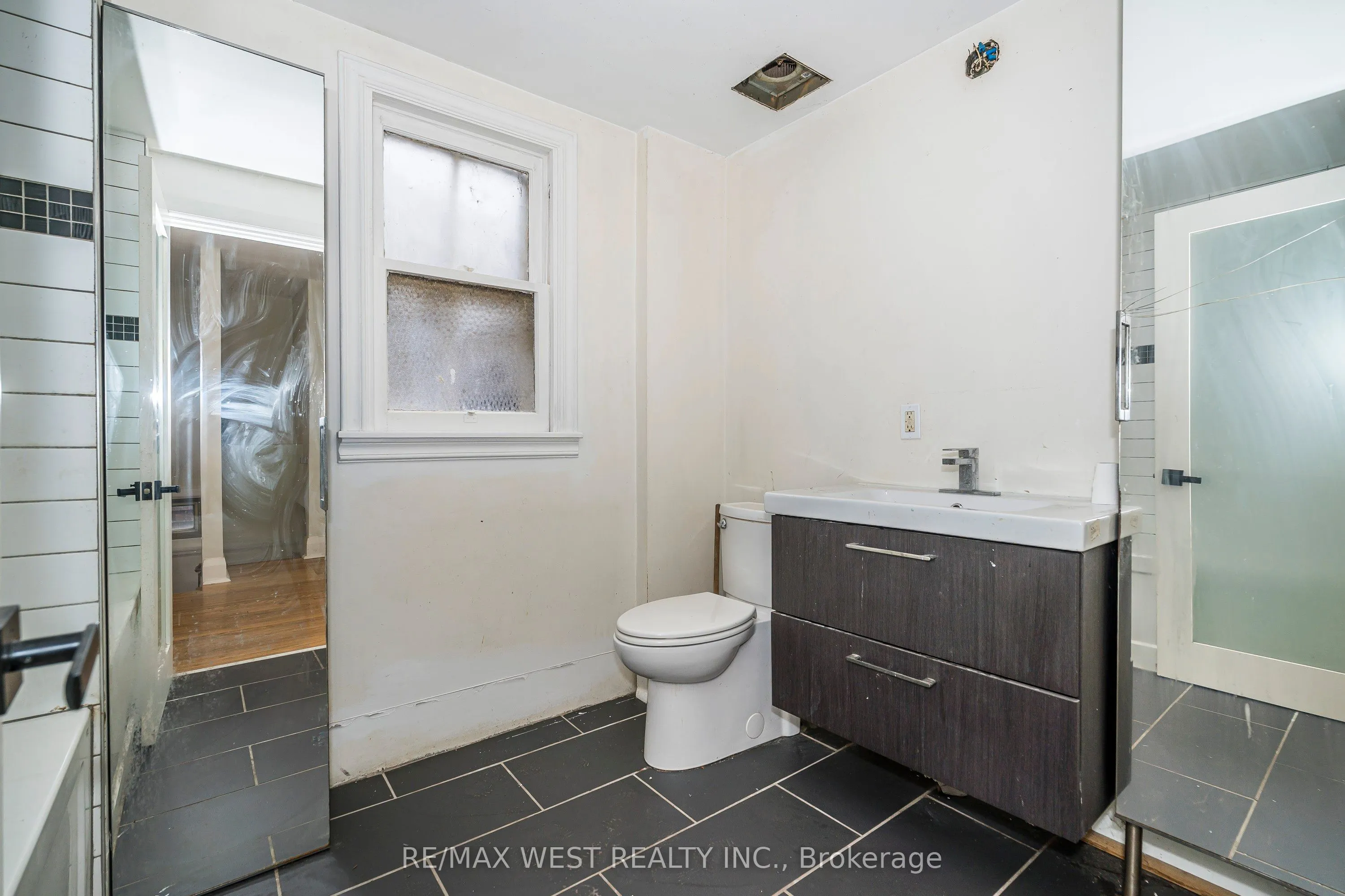 38 Beck Avenue