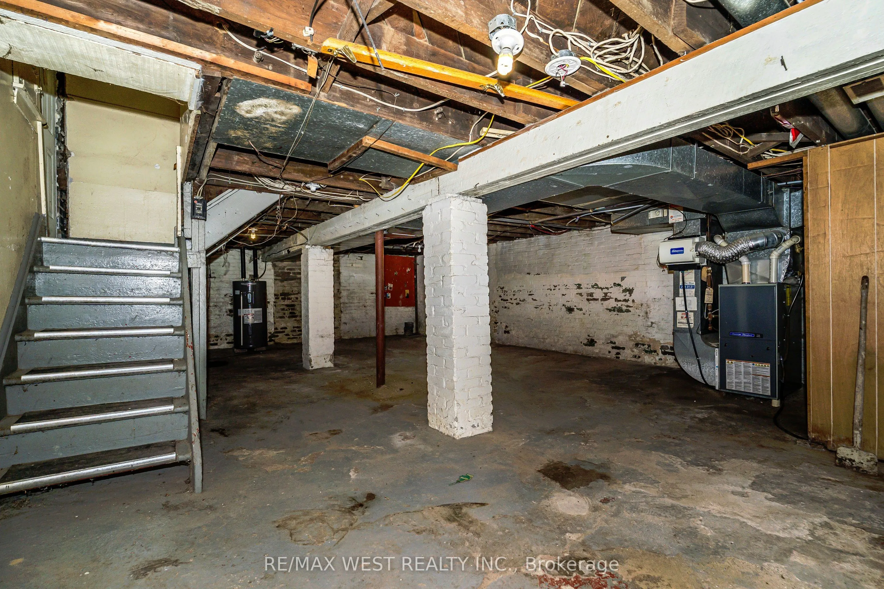 38 Beck Avenue
