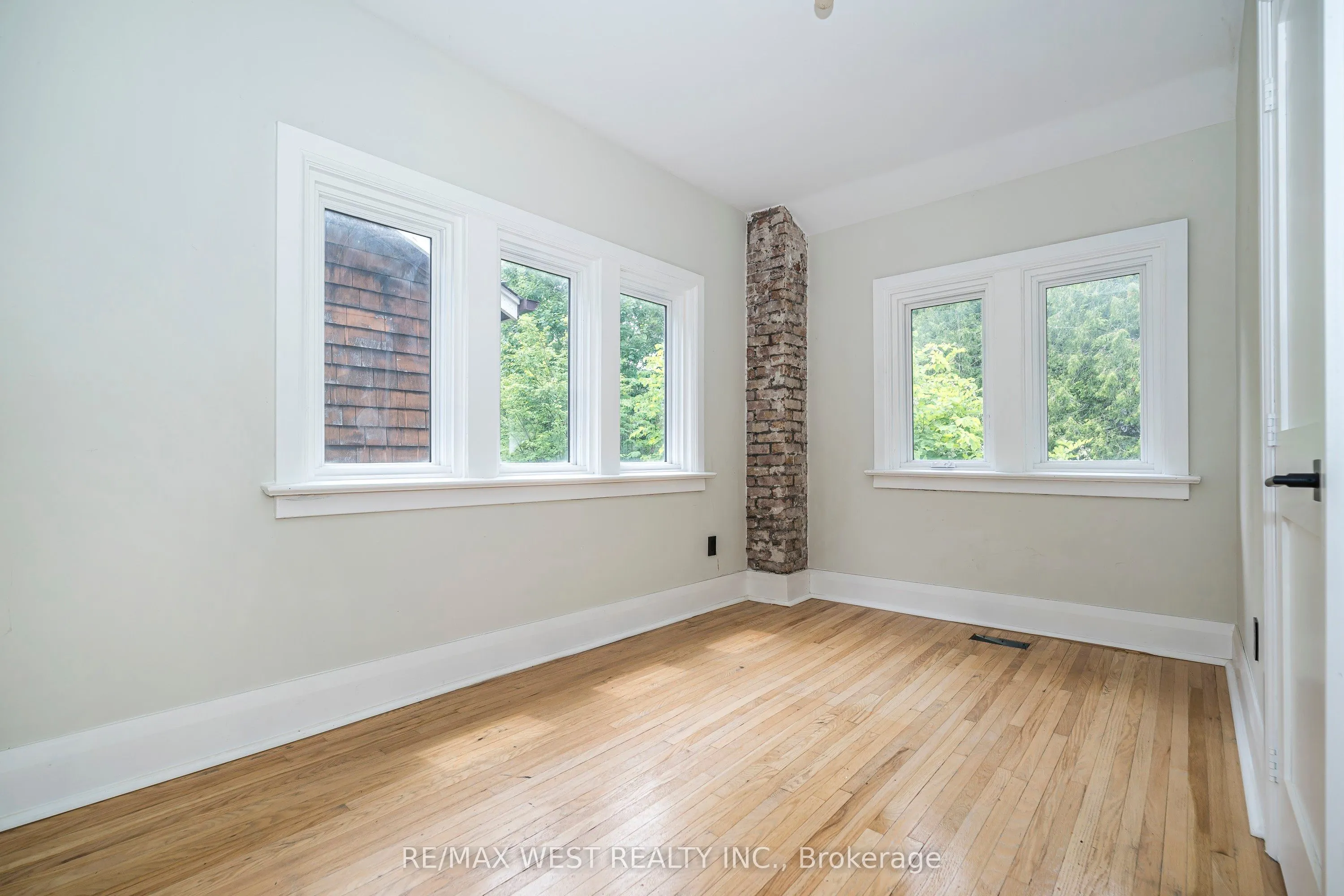 38 Beck Avenue