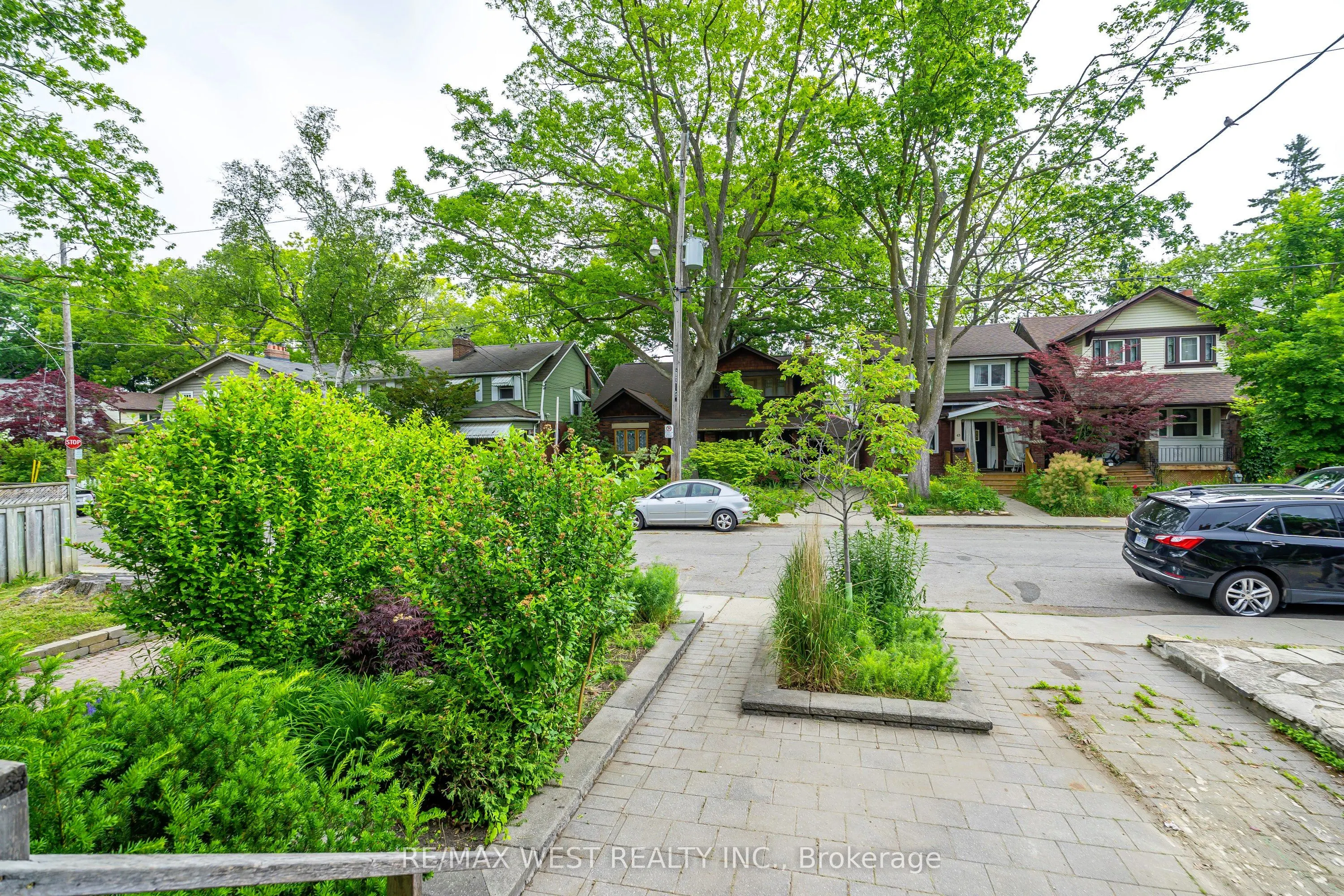 38 Beck Avenue
