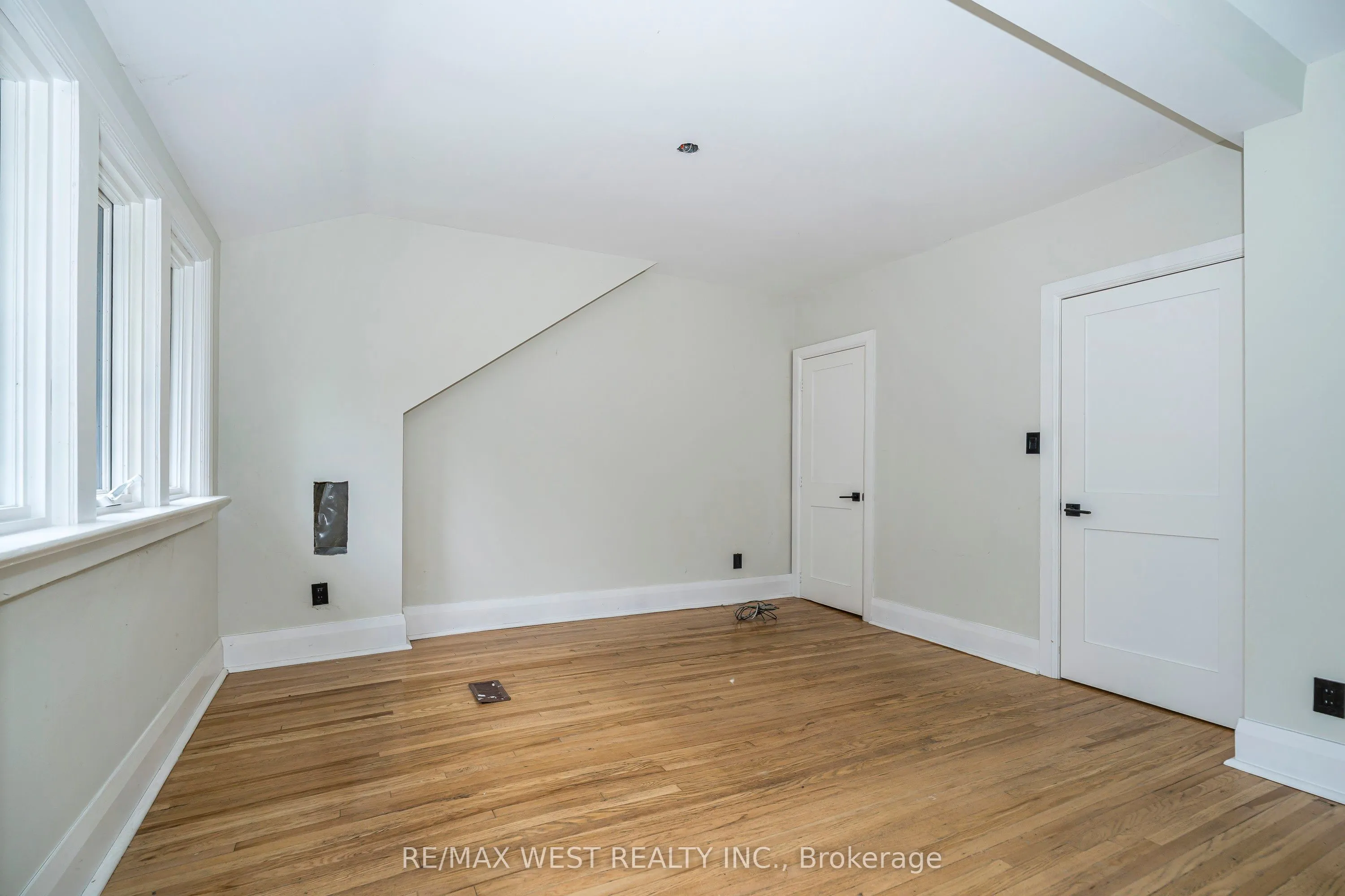 38 Beck Avenue
