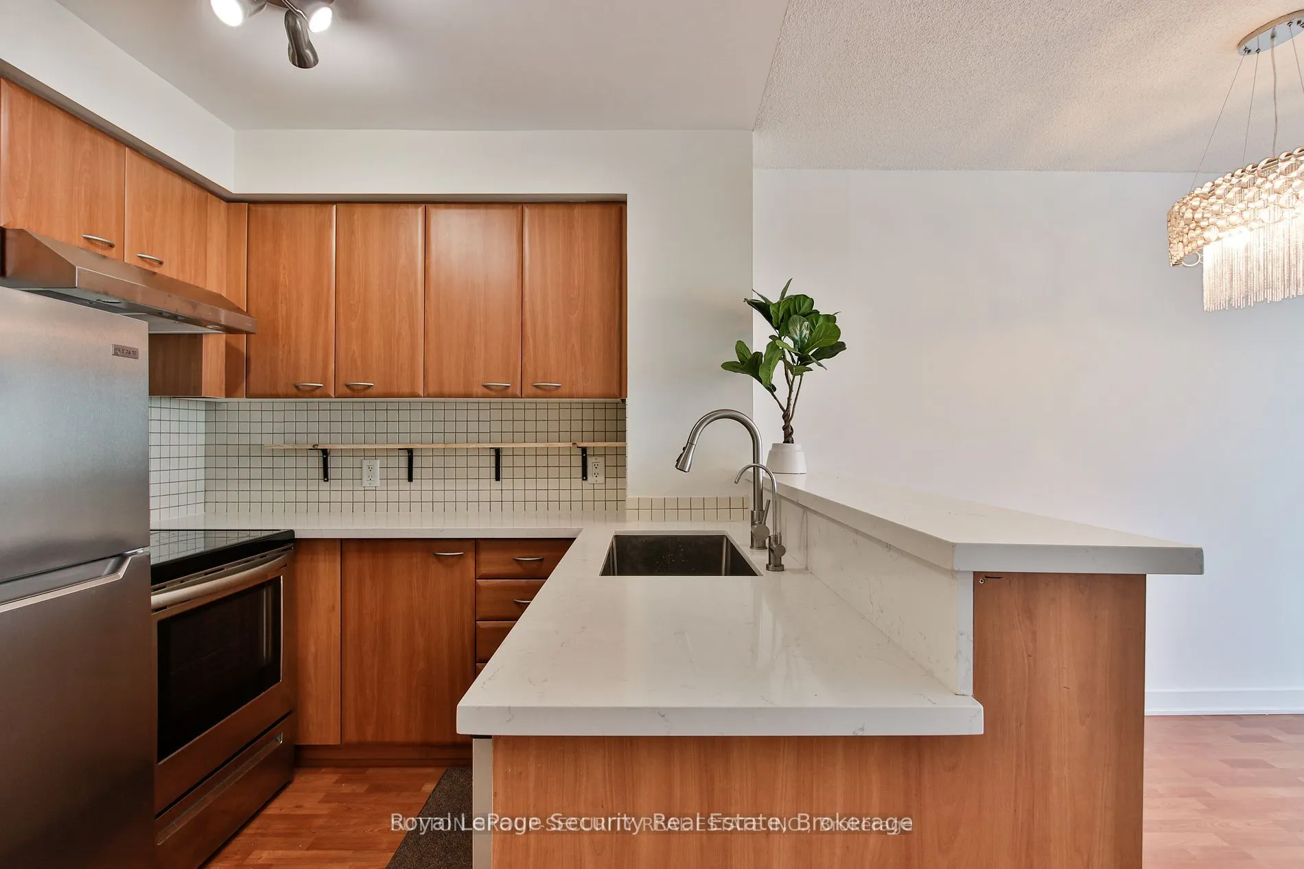 36 Lee Centre Drive, #2003