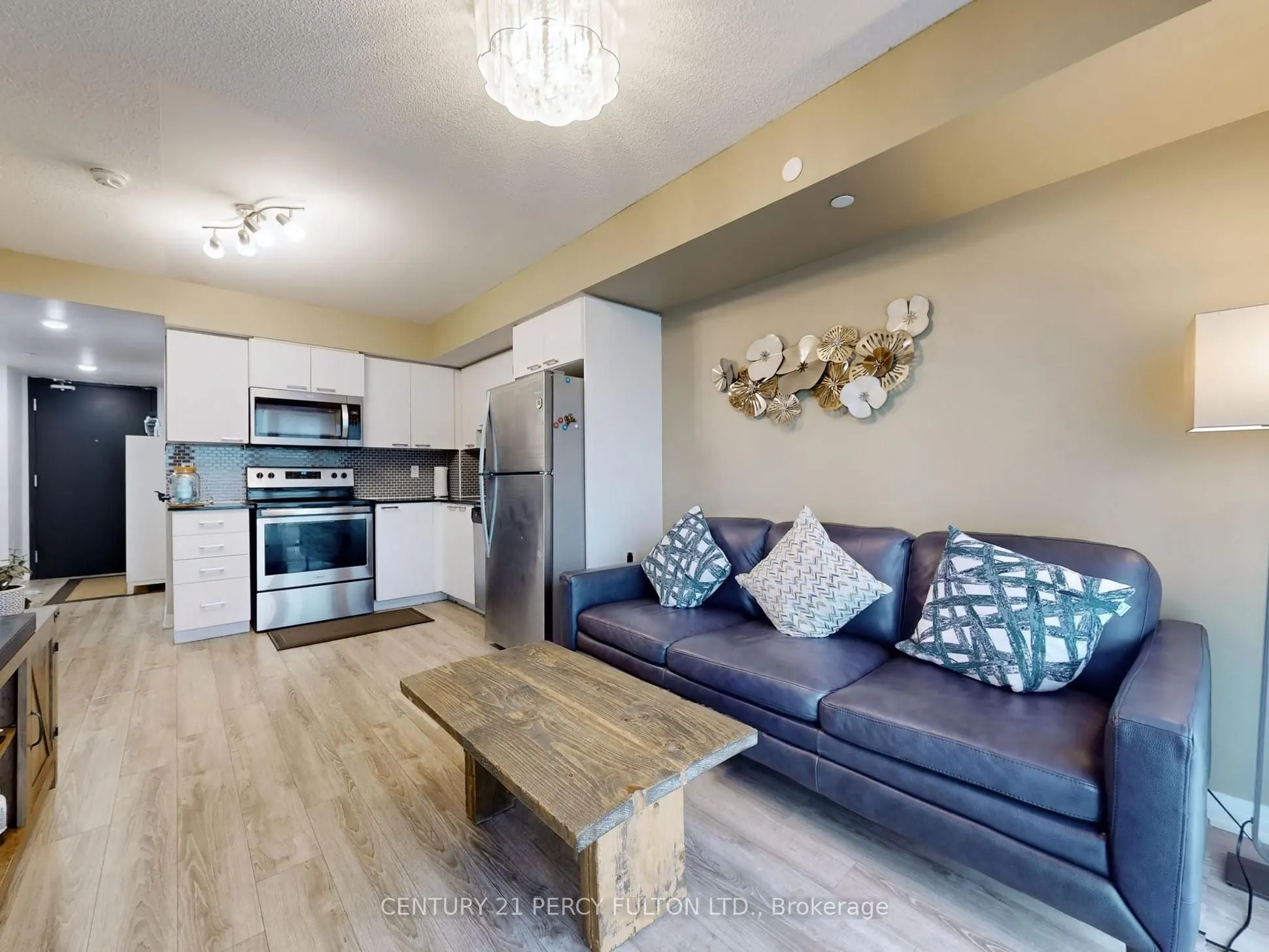2152 Lawrence Avenue E, #1504