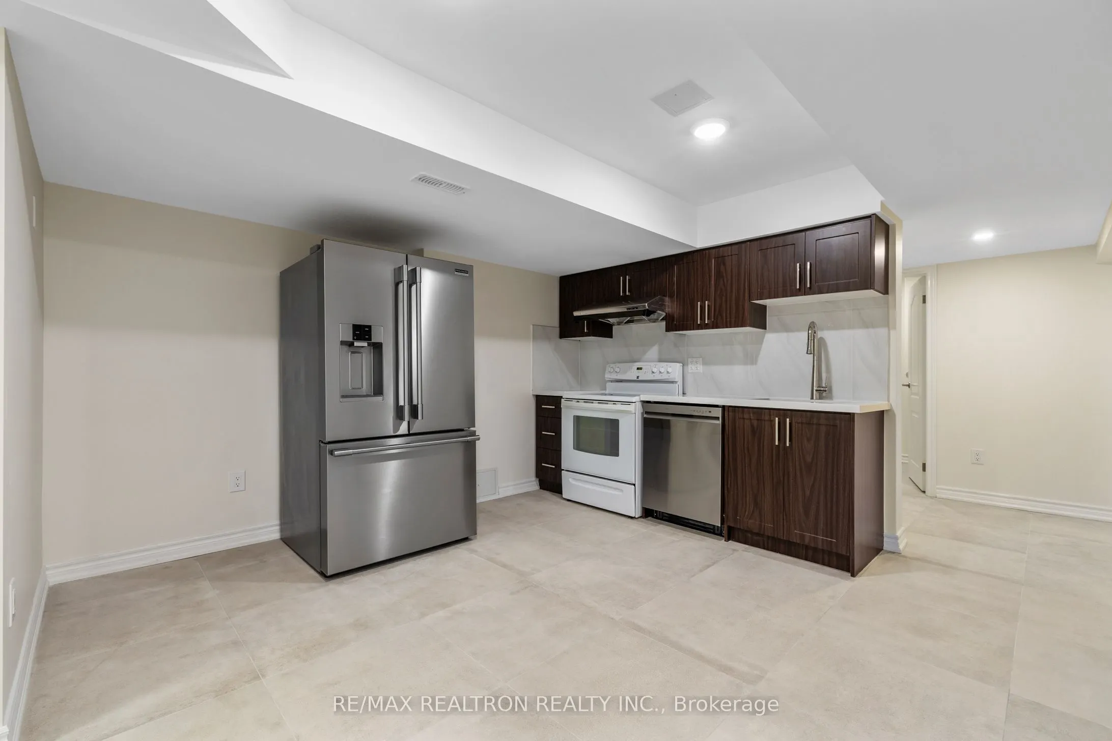 23 Hyacinth Crescent, #Bsmnt