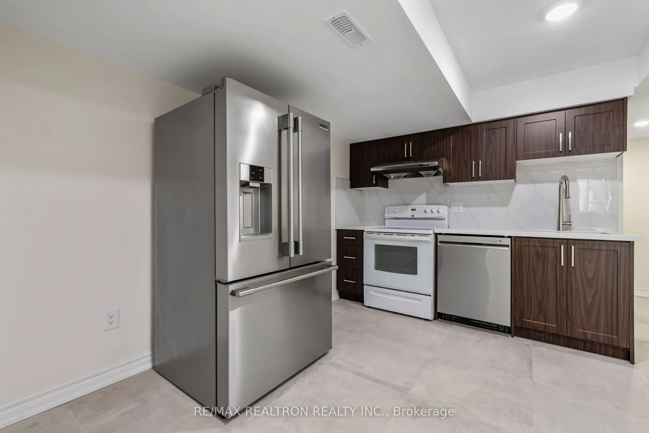 23 Hyacinth Crescent, #Bsmnt