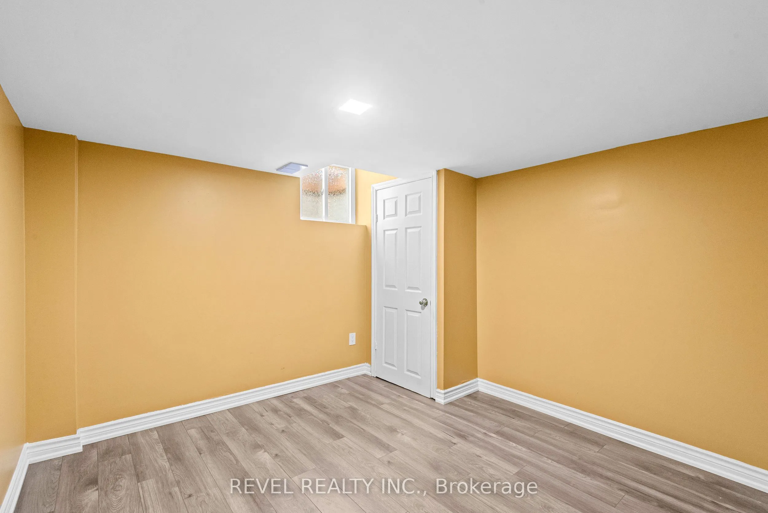 1005 Sandcliff Drive