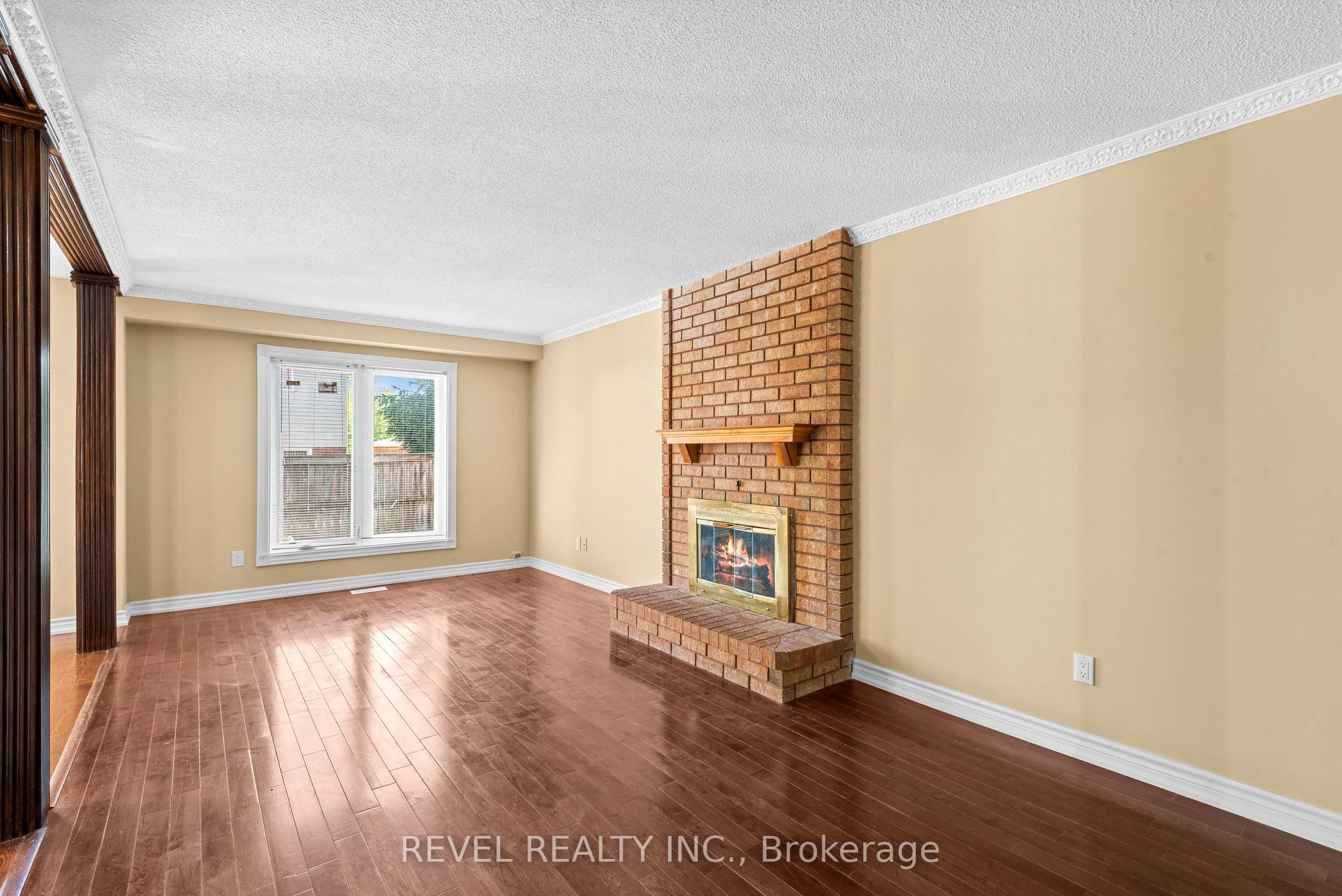 1005 Sandcliff Drive