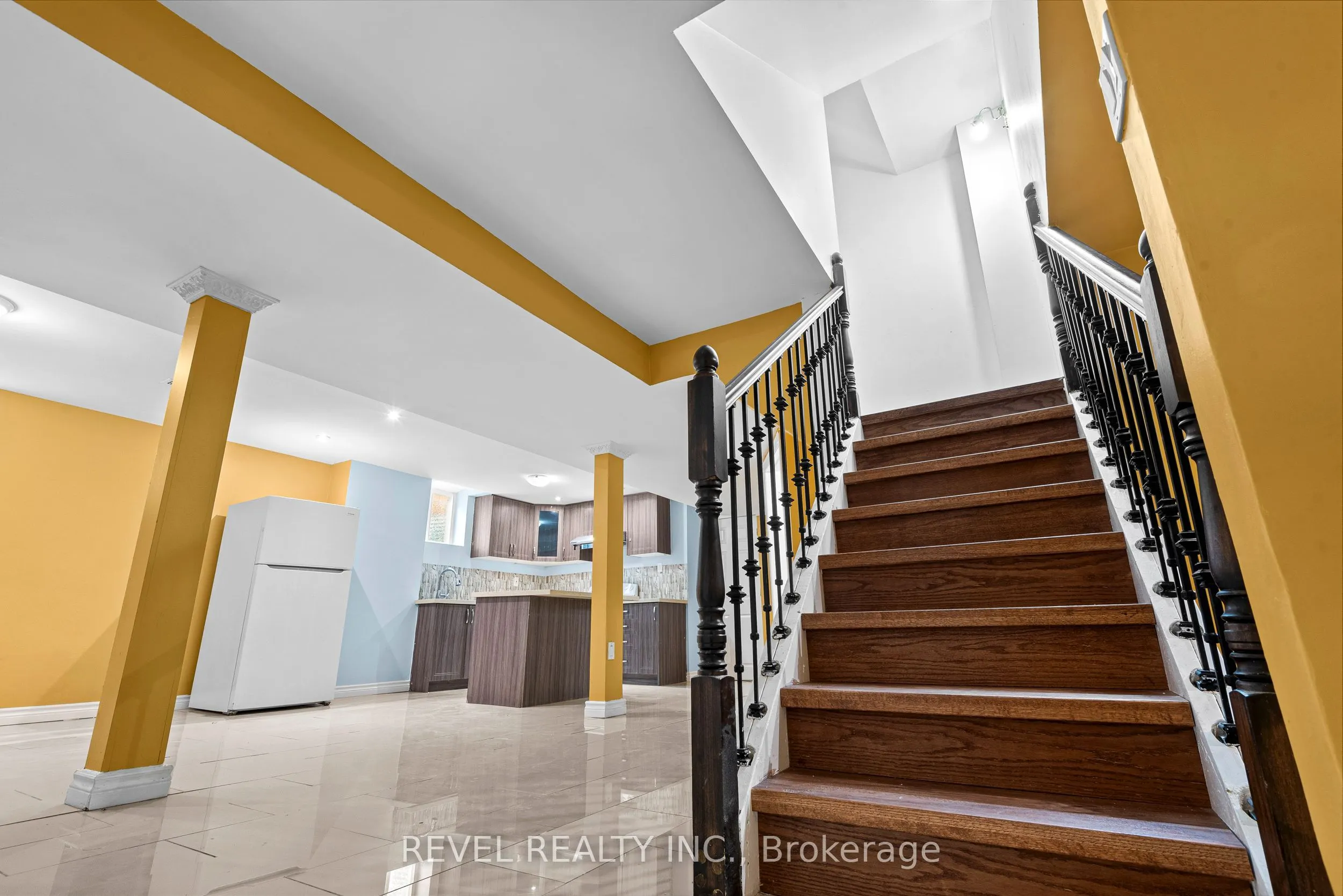 1005 Sandcliff Drive