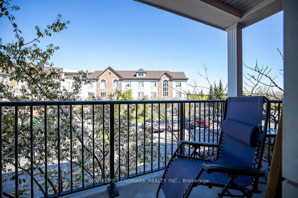 61 Clarington Boulevard, #213