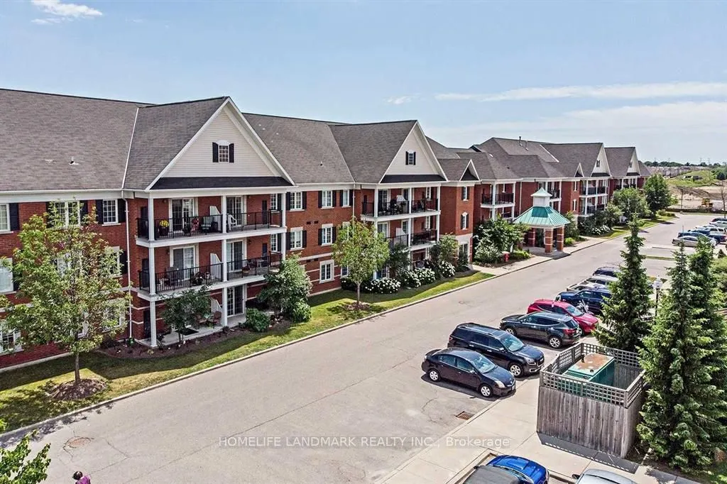 61 Clarington Boulevard, #213