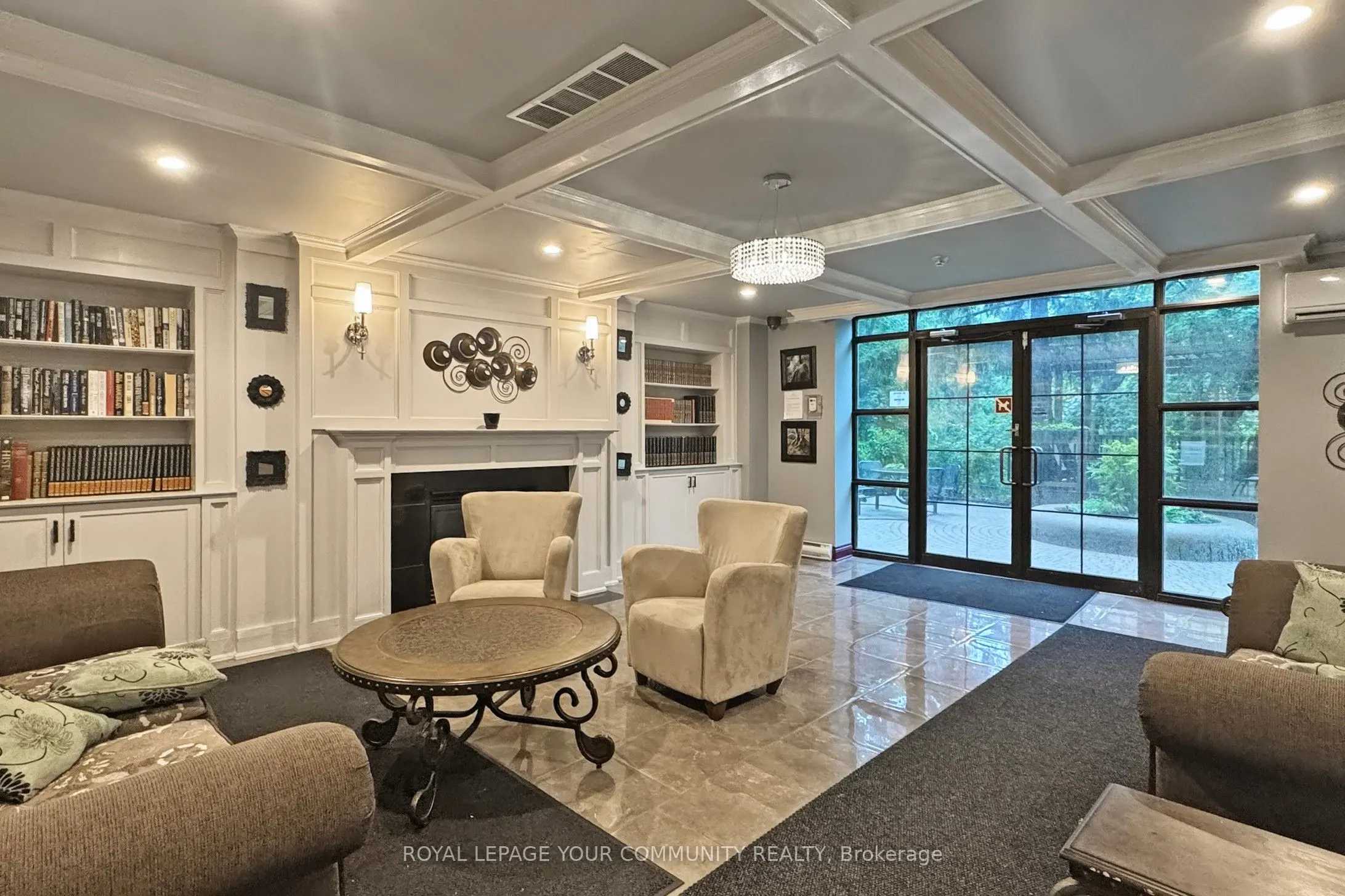 1665 Victoria Park Avenue, #806