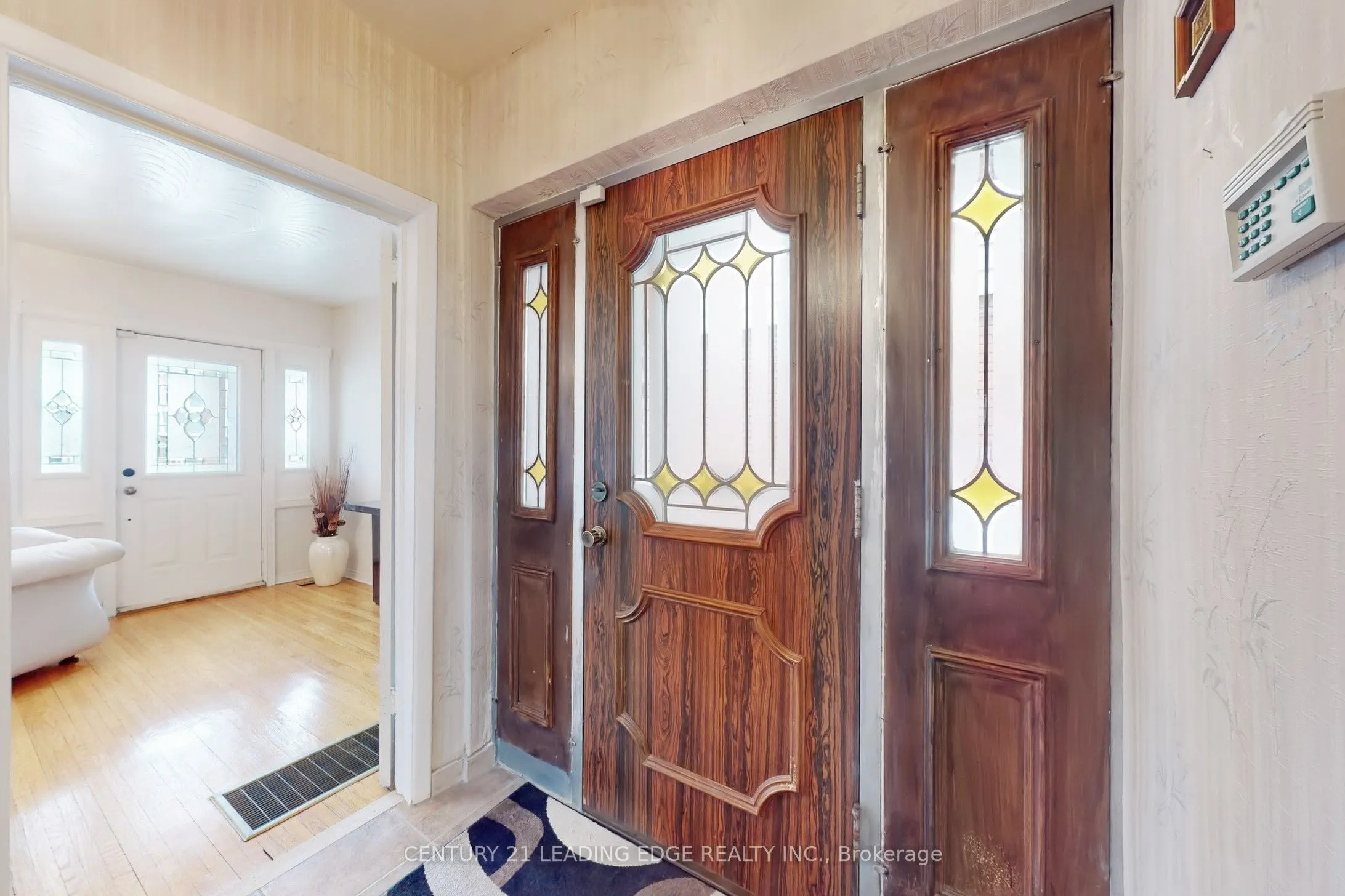 34 CHISHOLM Avenue
