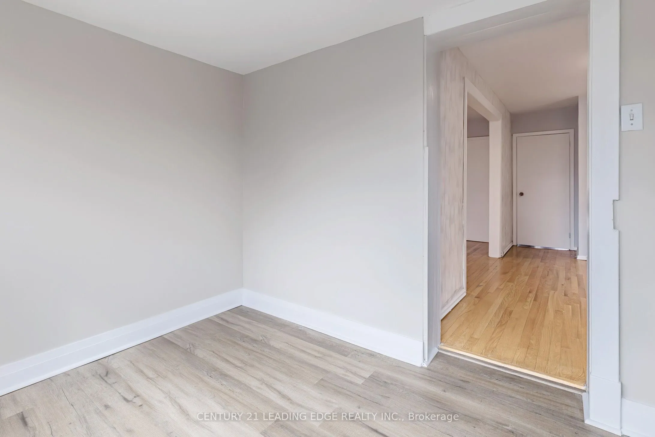 34 CHISHOLM Avenue