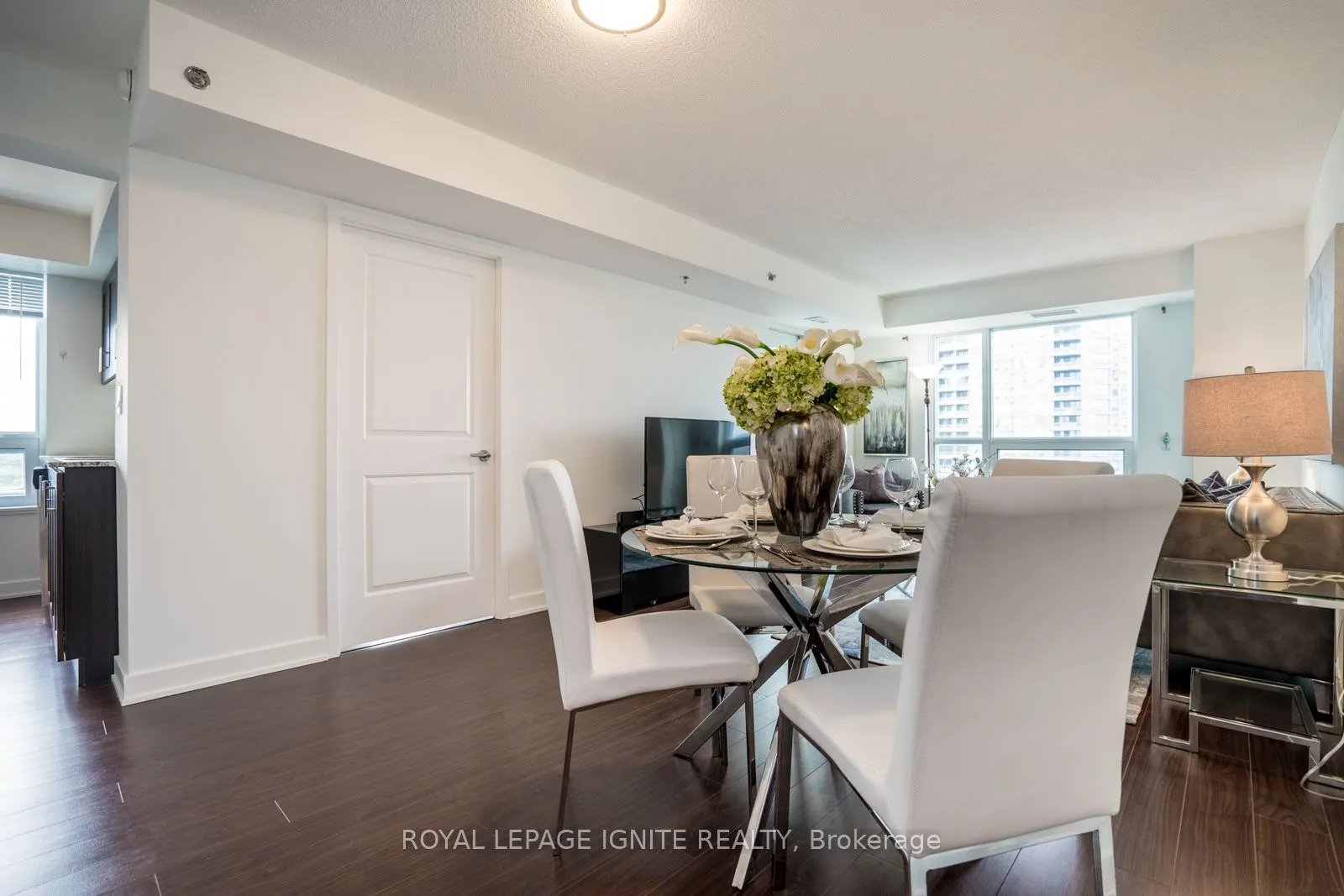 185 Bonis Avenue, #511