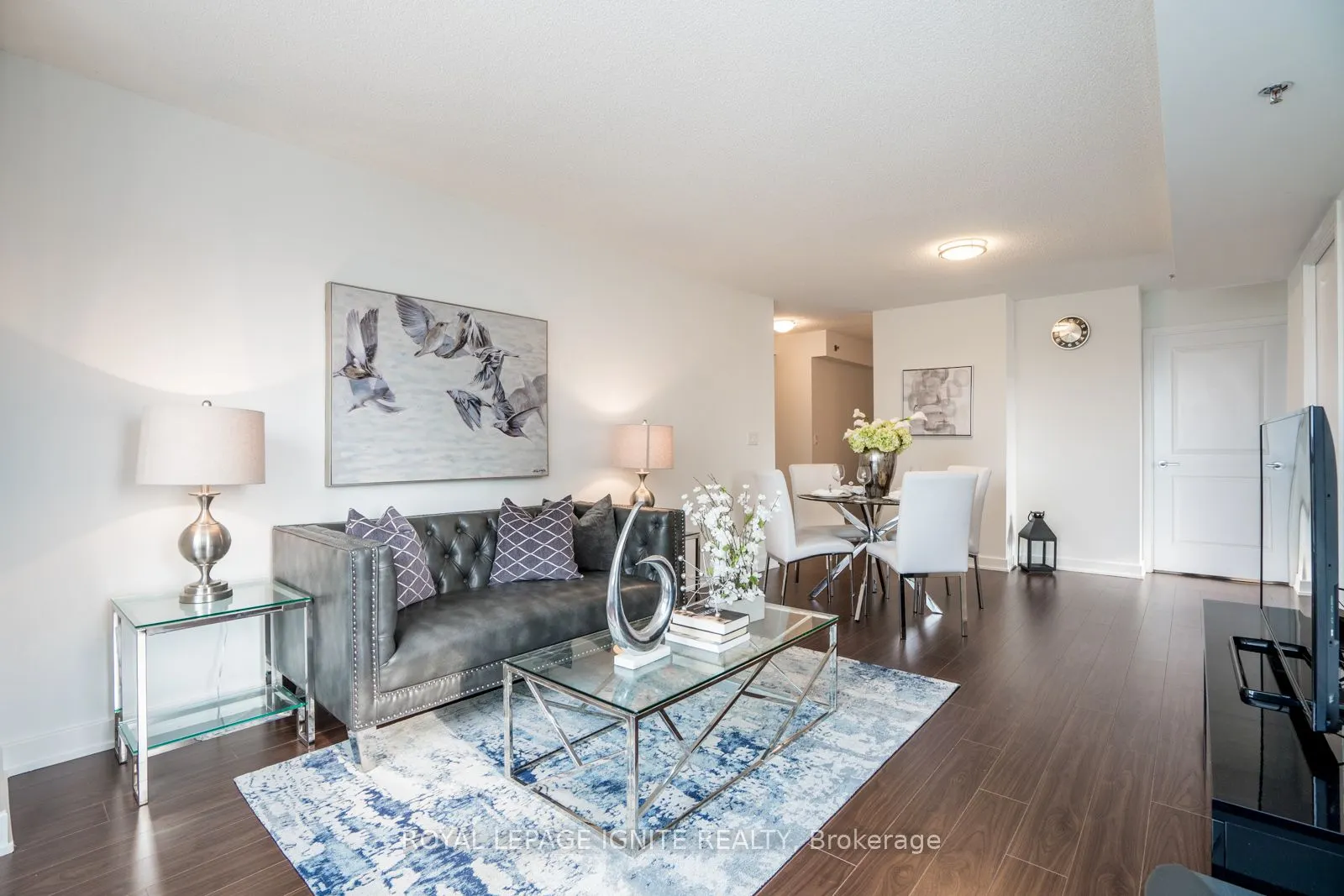 185 Bonis Avenue, #511