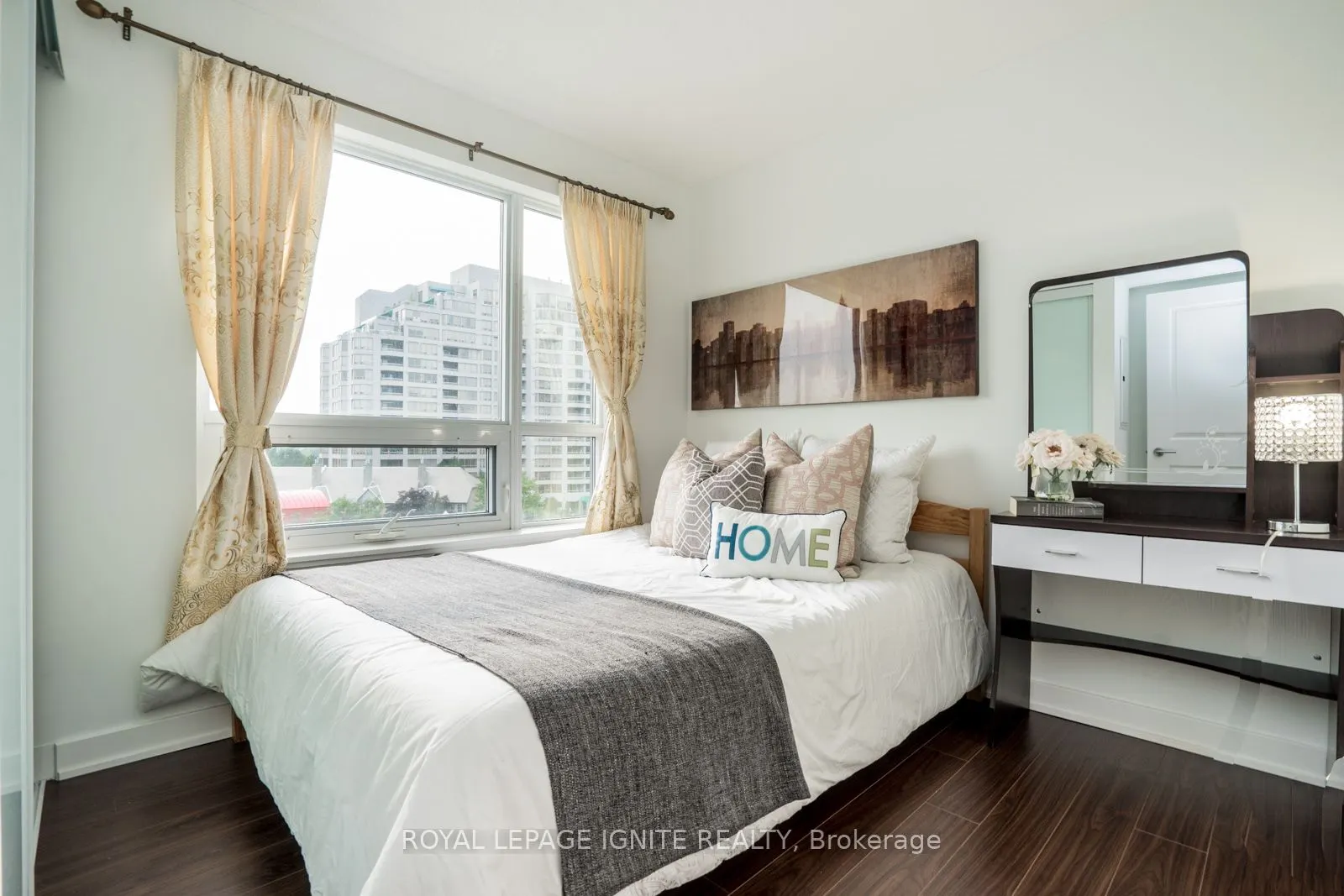 185 Bonis Avenue, #511