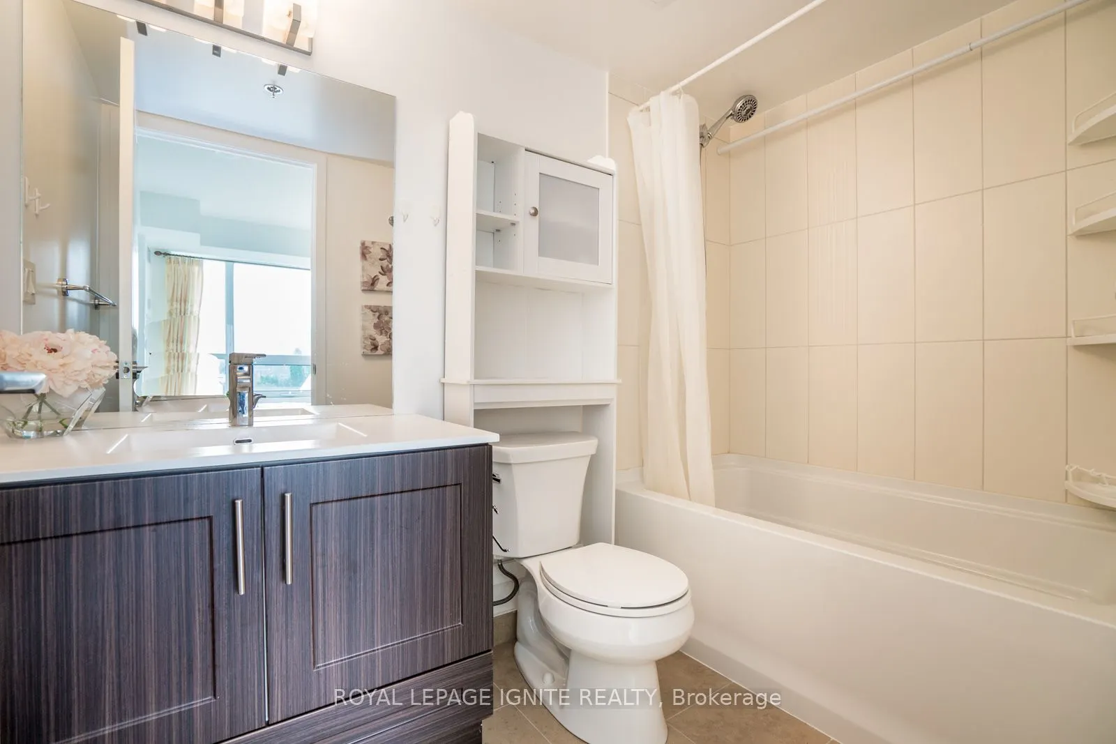 185 Bonis Avenue, #511