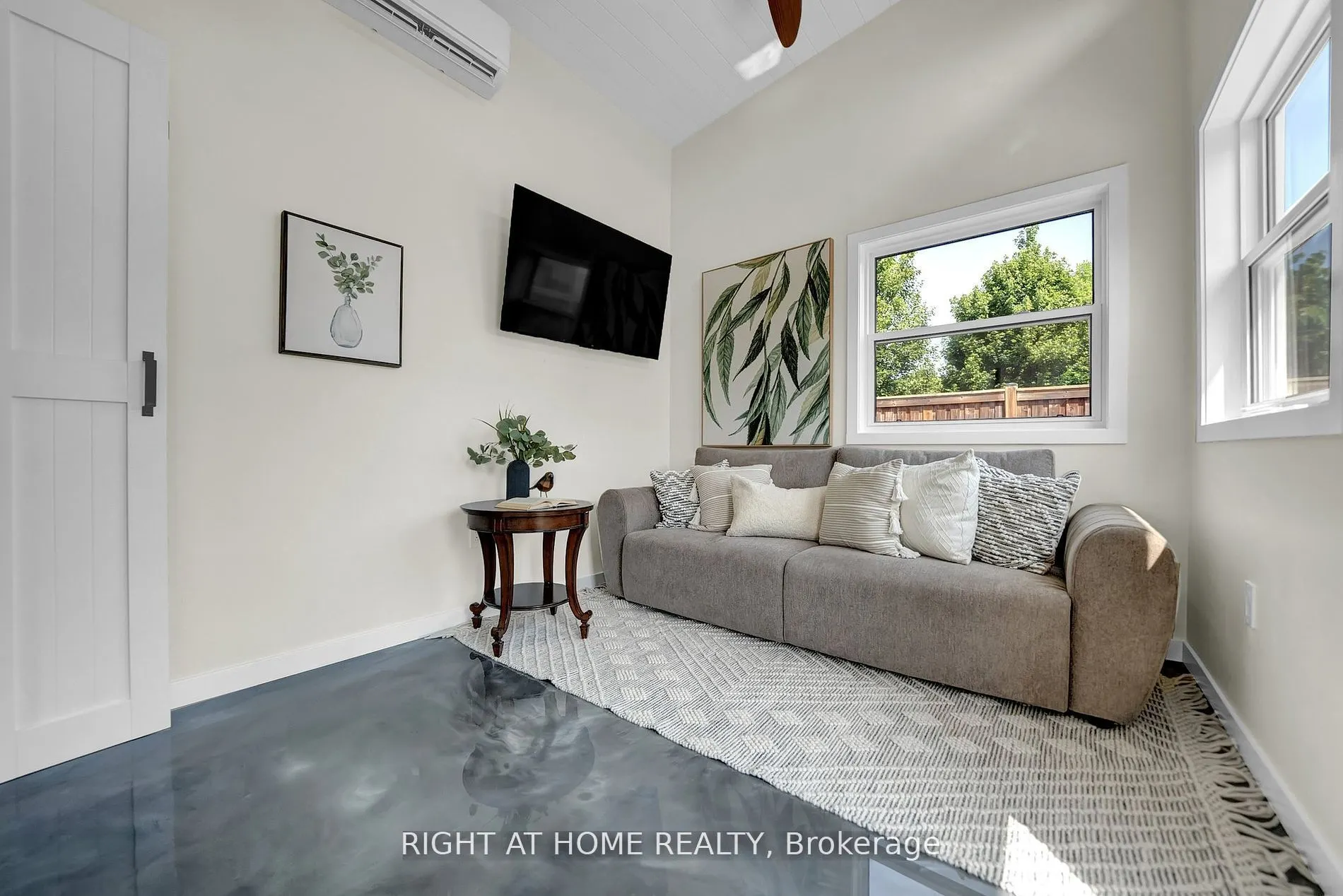 6 Vetzal Court