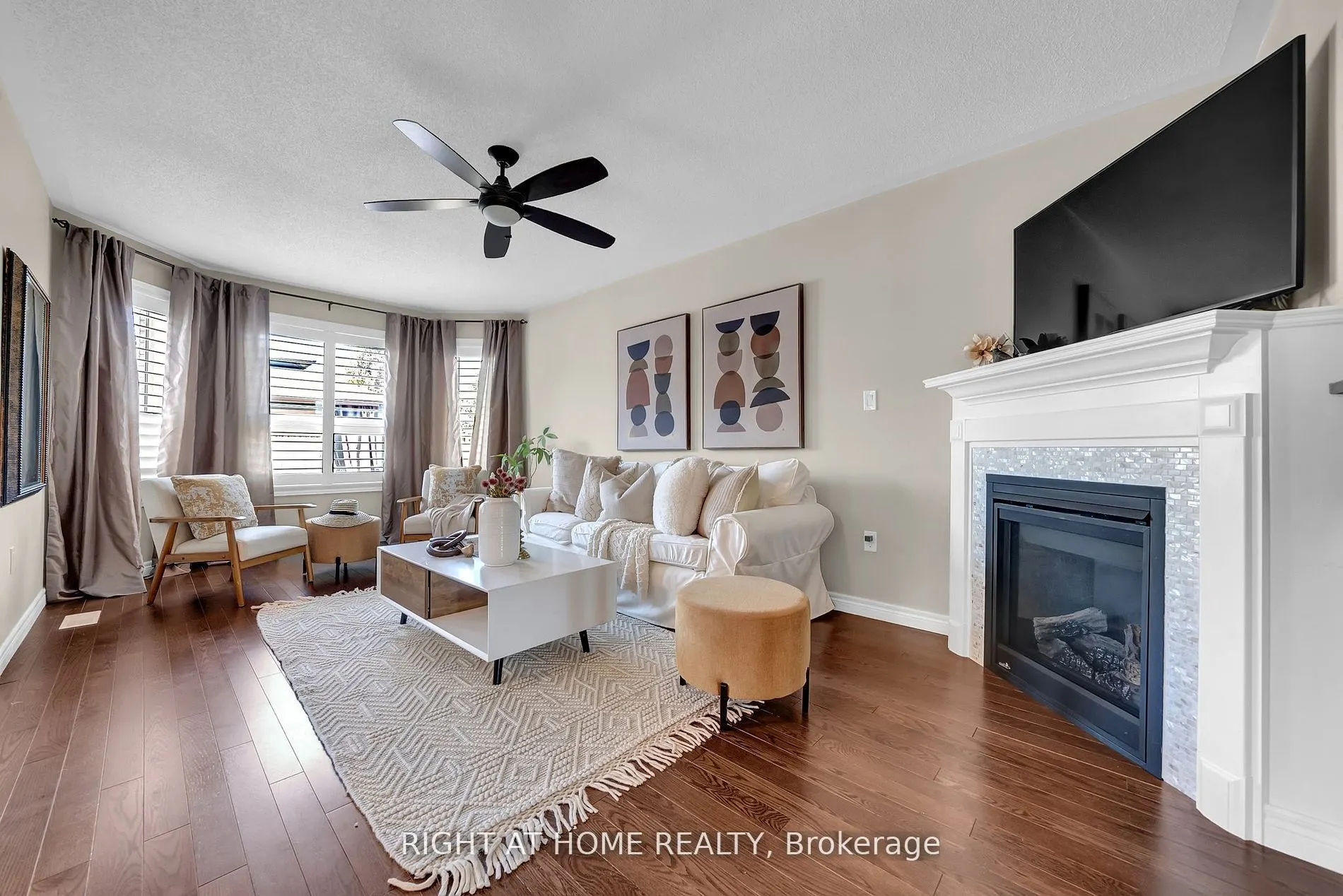 6 Vetzal Court