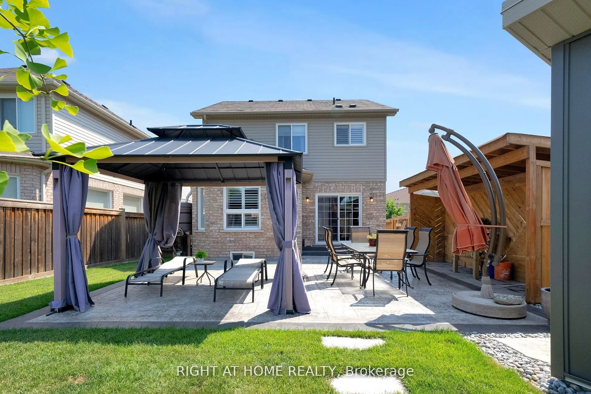 6 Vetzal Court