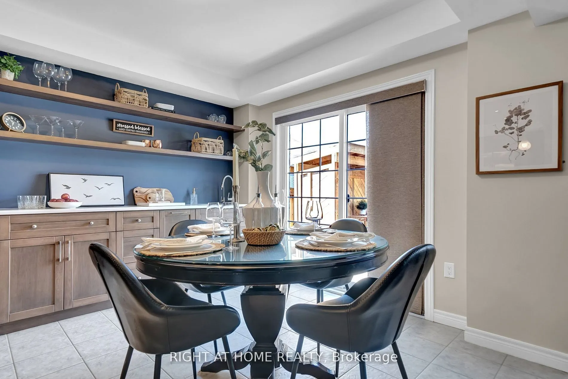 6 Vetzal Court