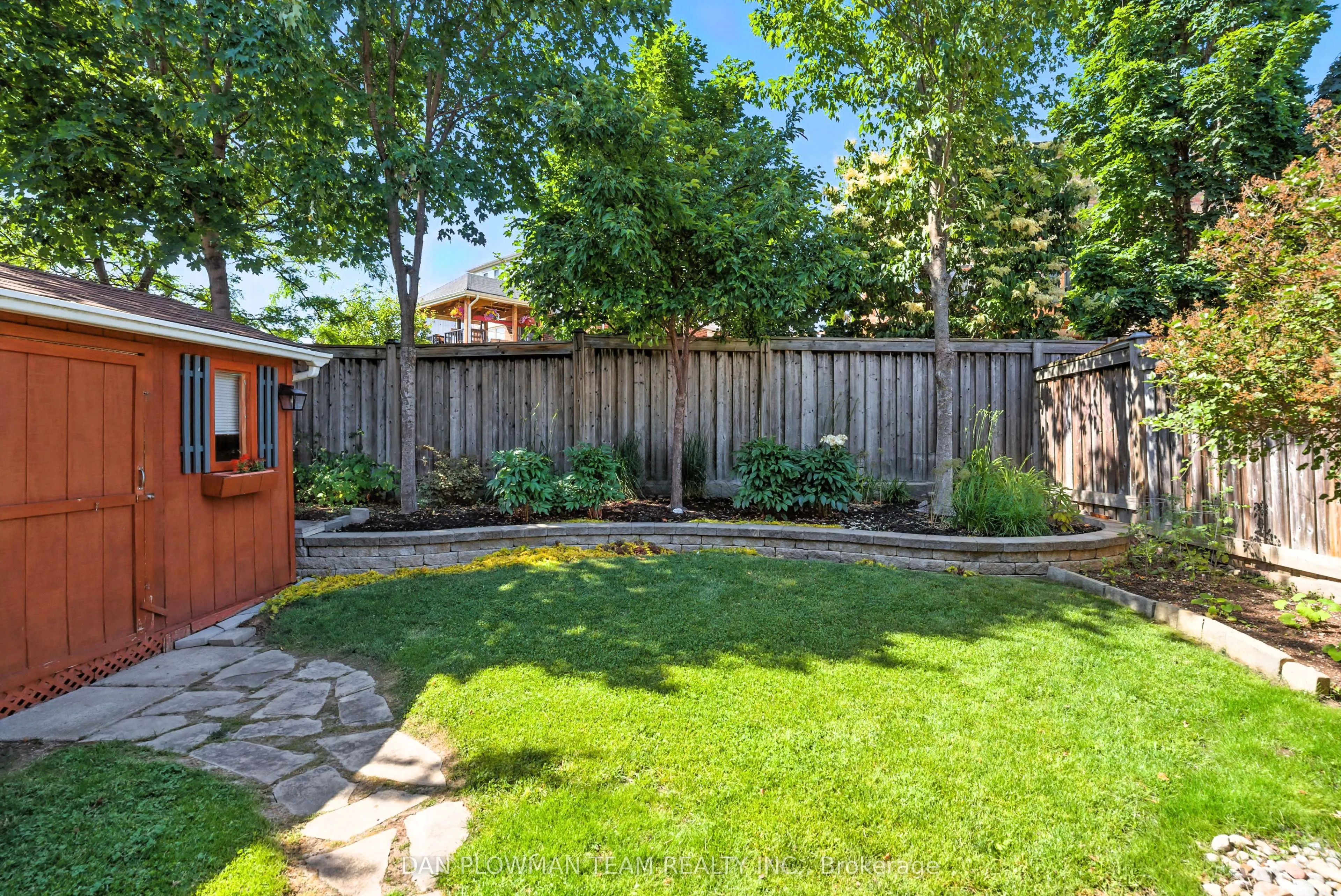 644 Blackwood Boulevard