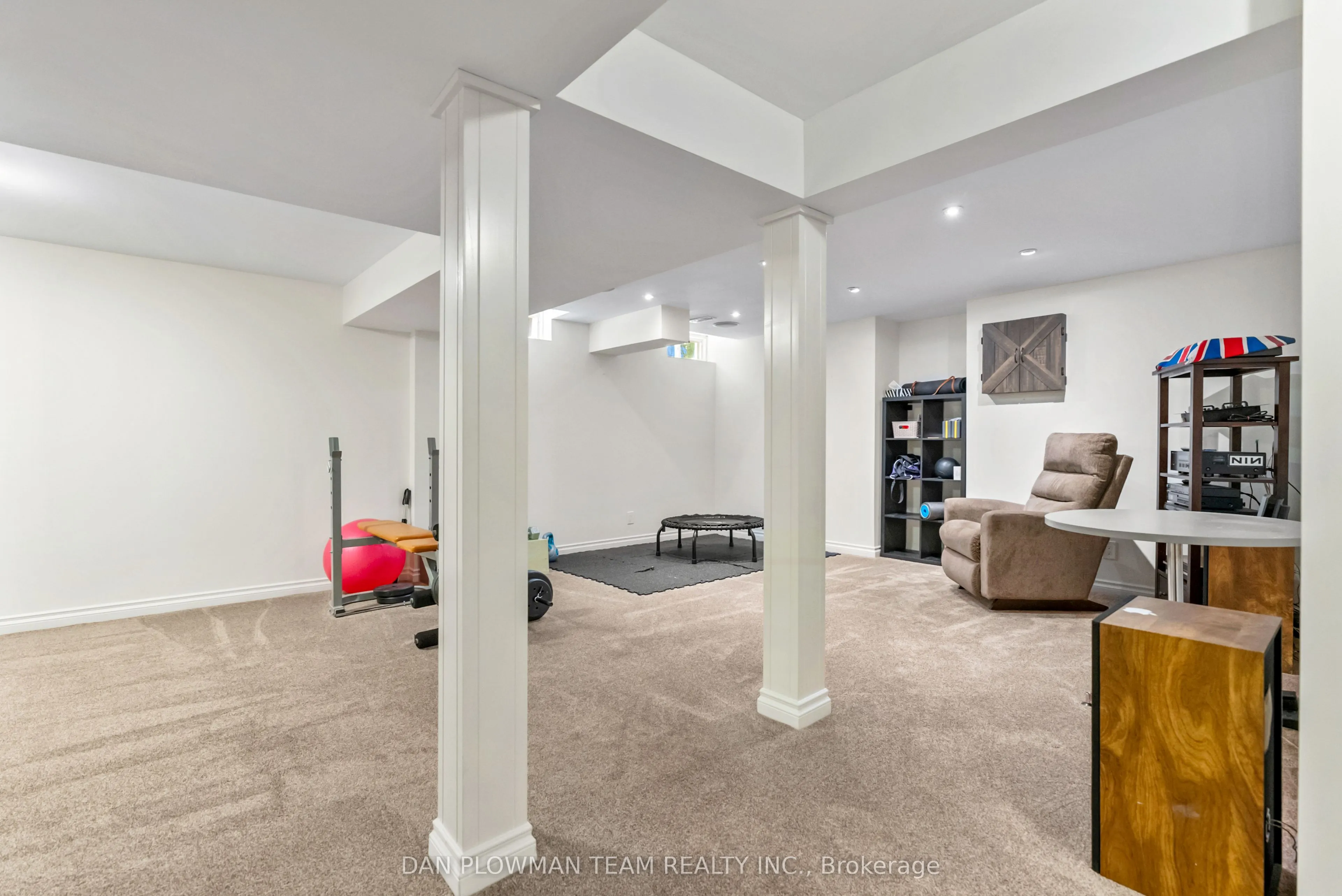 644 Blackwood Boulevard