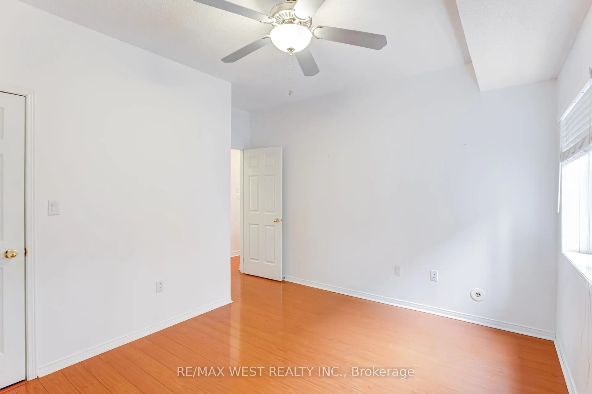 901 Kennedy Road, #26