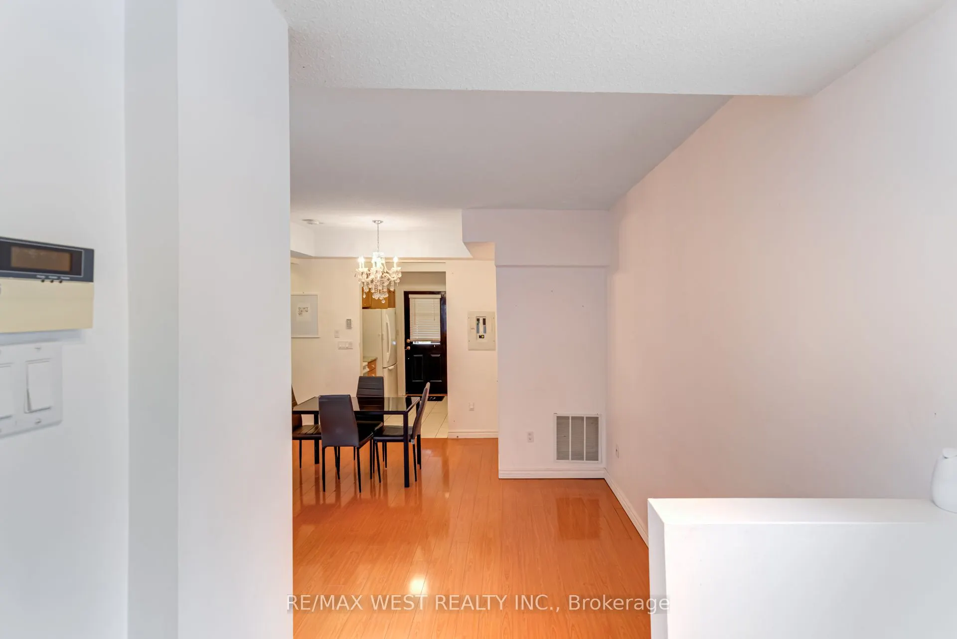 901 Kennedy Road, #26