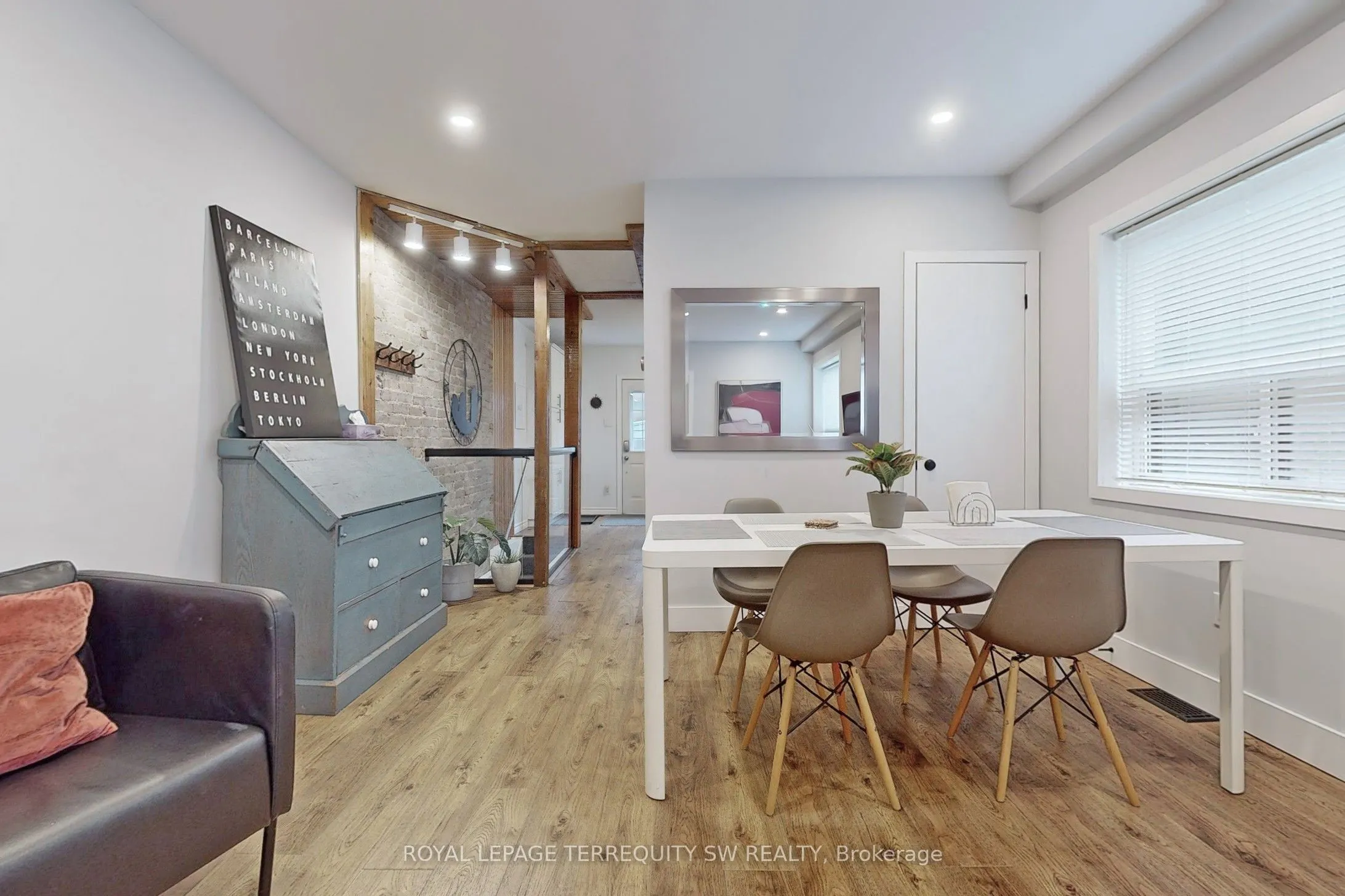 17 Berkshire Avenue, #Main