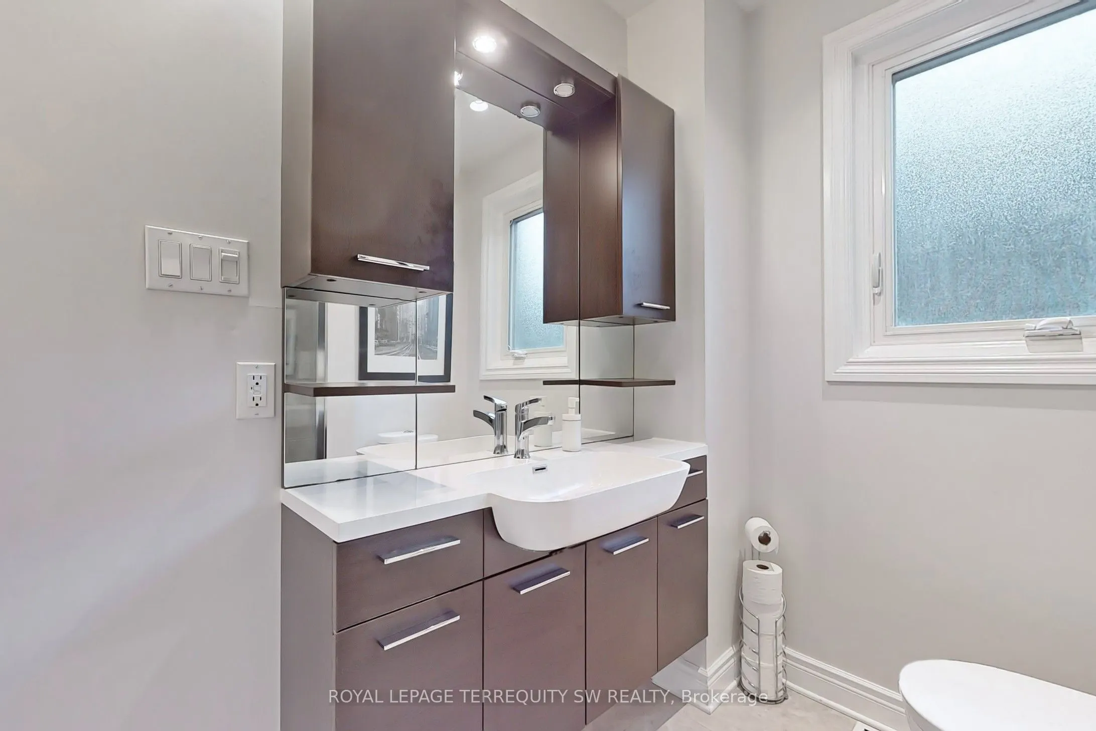 17 Berkshire Avenue, #Main