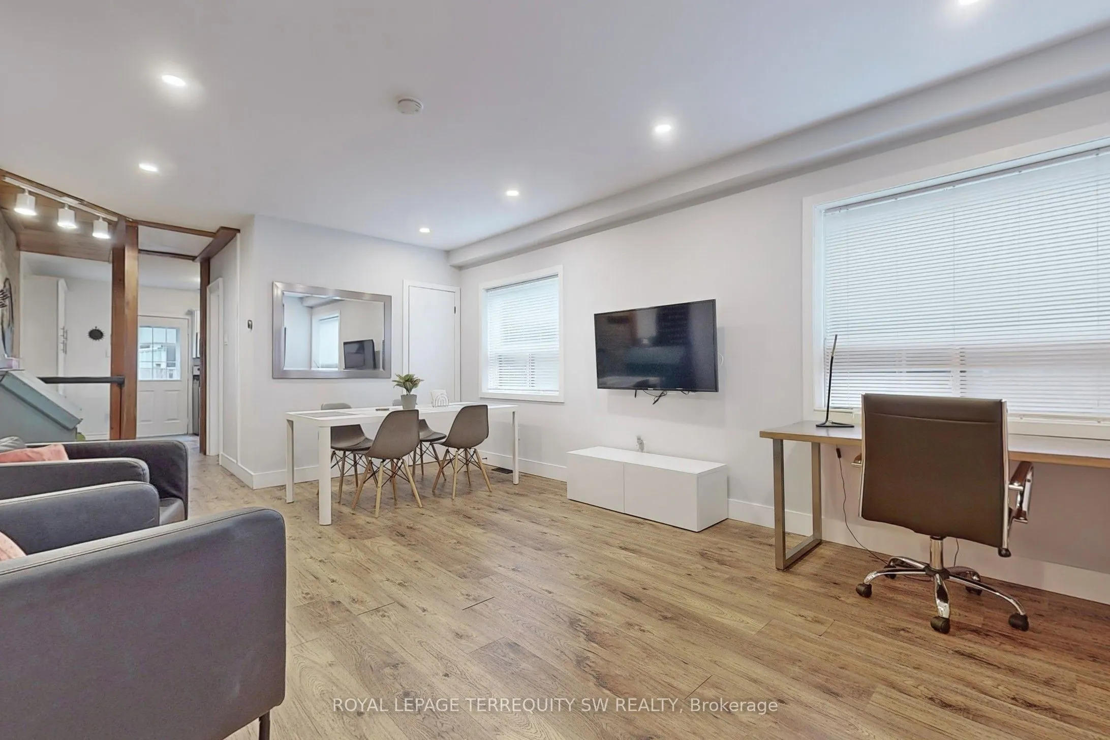 17 Berkshire Avenue, #Main