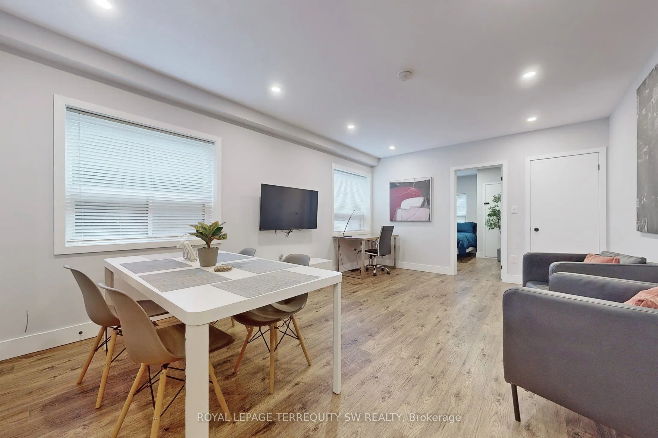 17 Berkshire Avenue, #Main