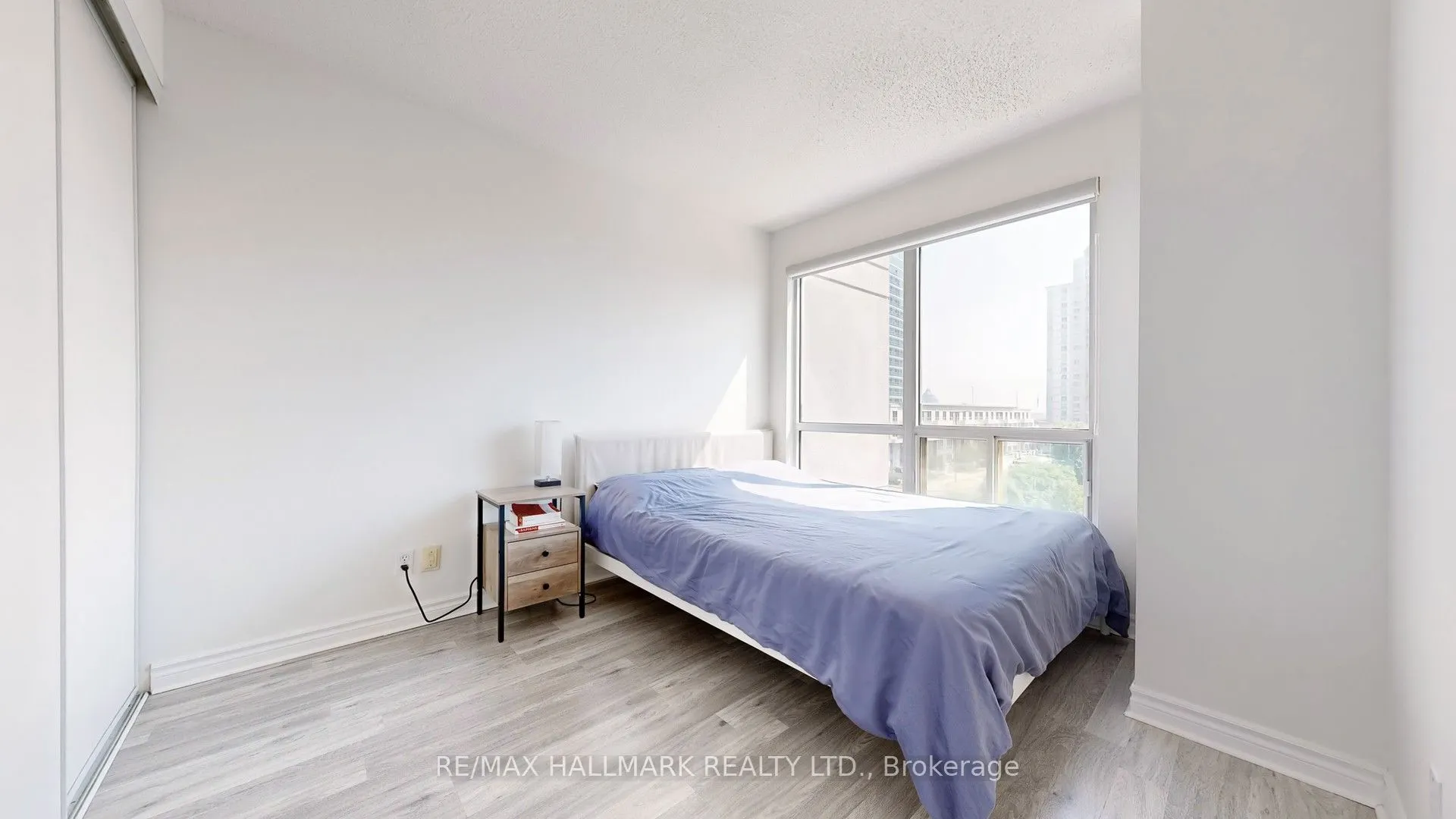 8 Lee Centre Drive, #505
