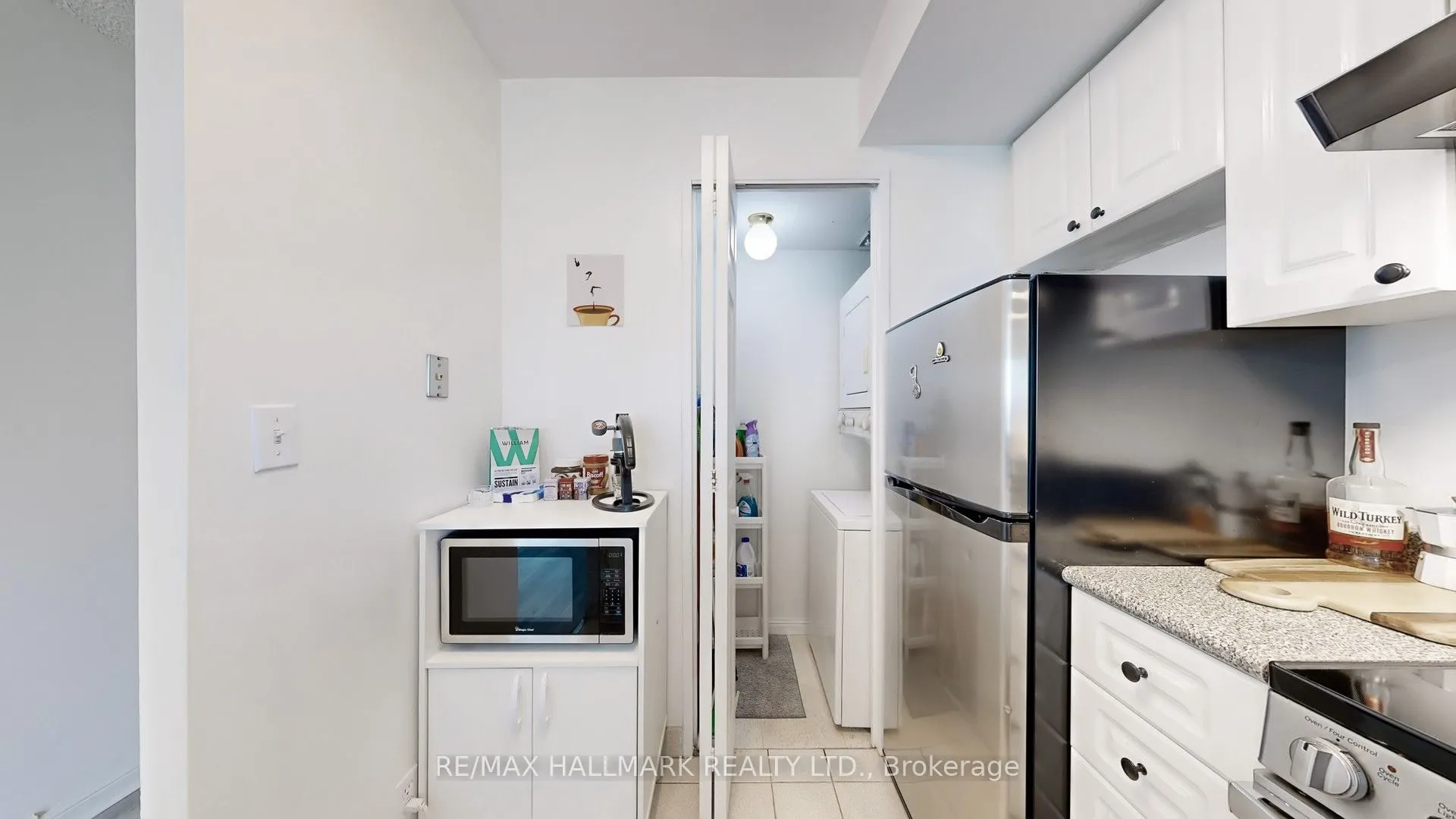8 Lee Centre Drive, #505