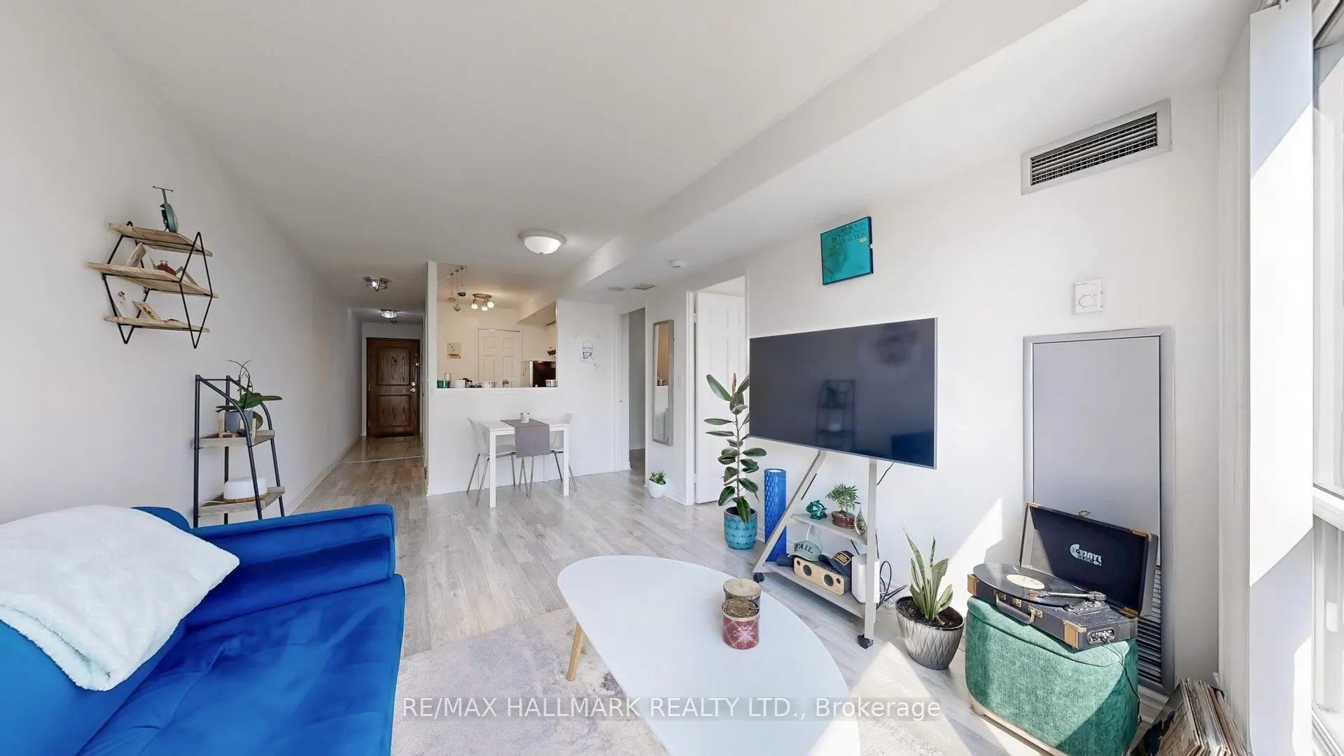 8 Lee Centre Drive, #505