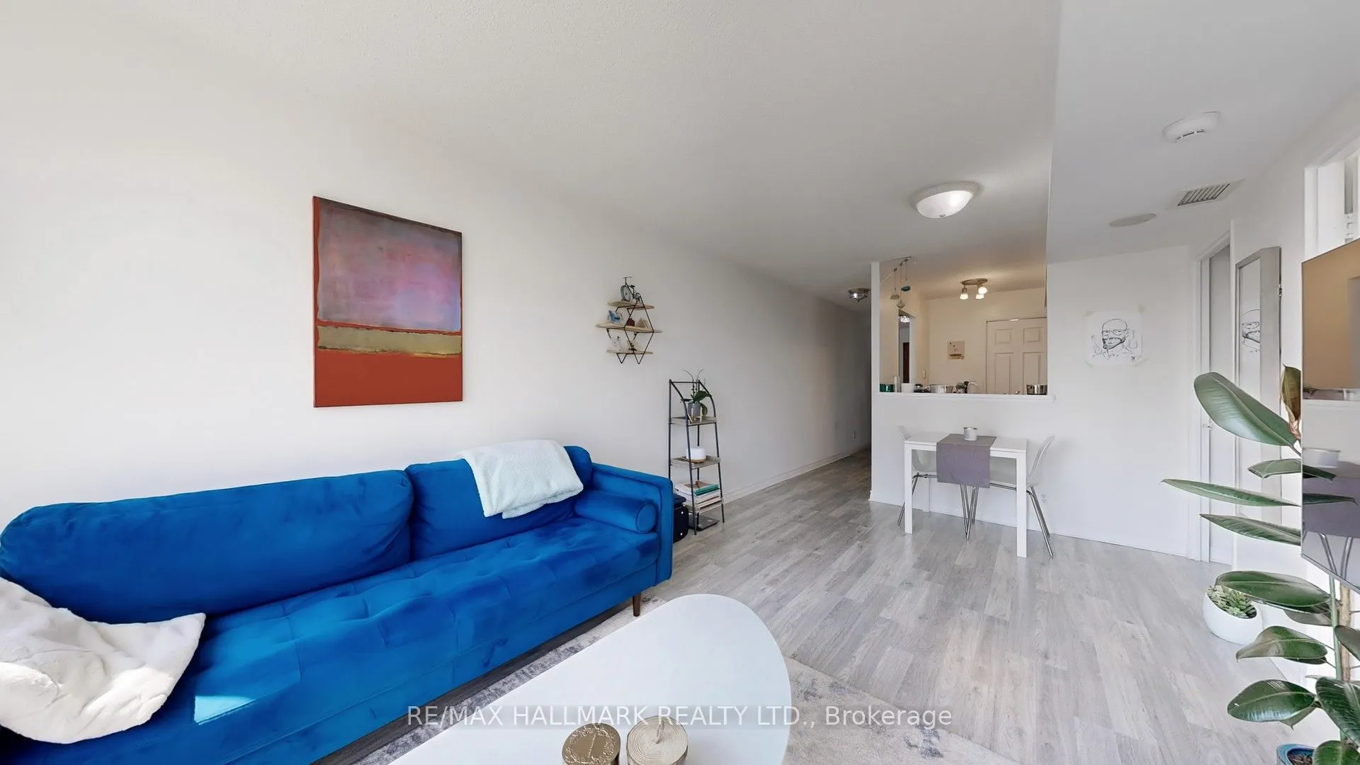 8 Lee Centre Drive, #505
