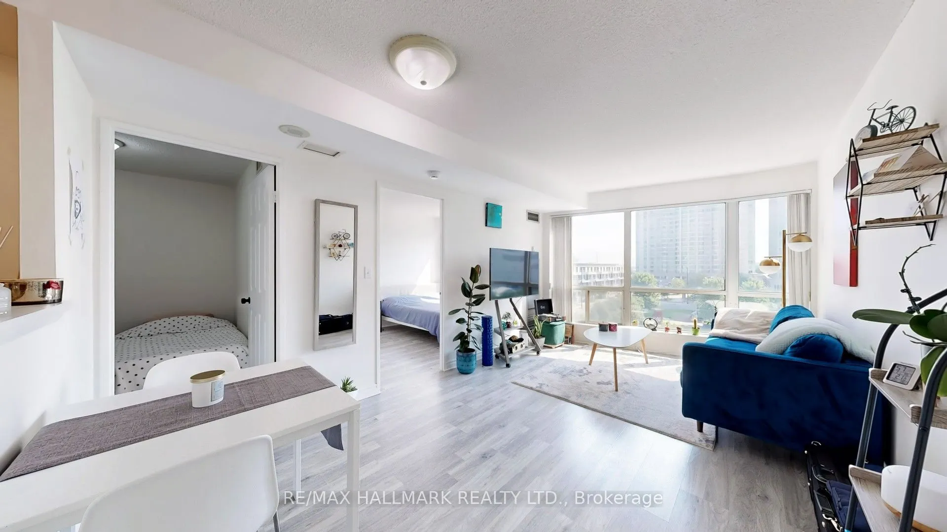 8 Lee Centre Drive, #505
