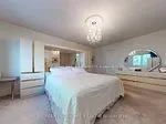 64 Grainger Crescent